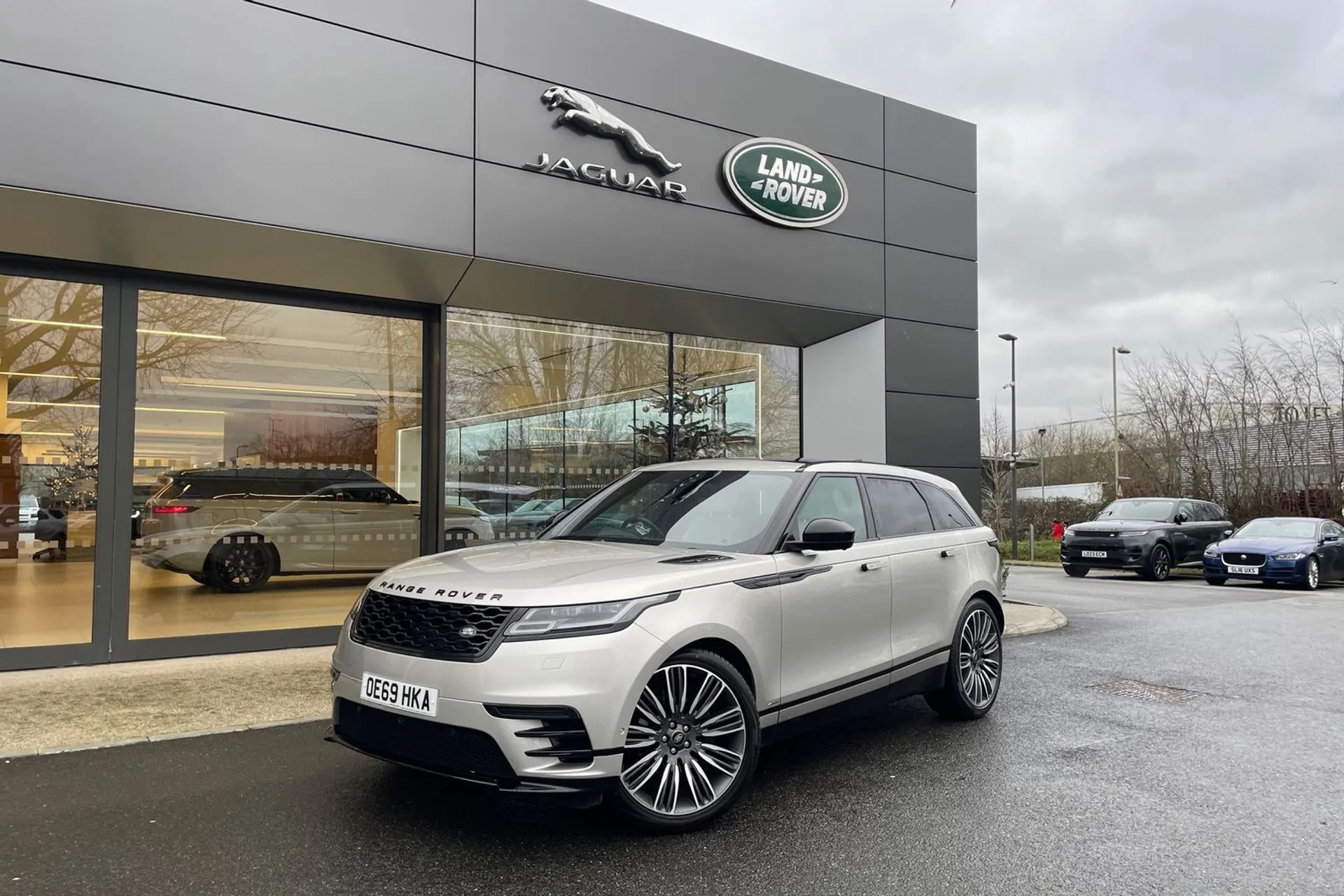 LAND ROVER RANGE ROVER VELAR thumbnail image number 30