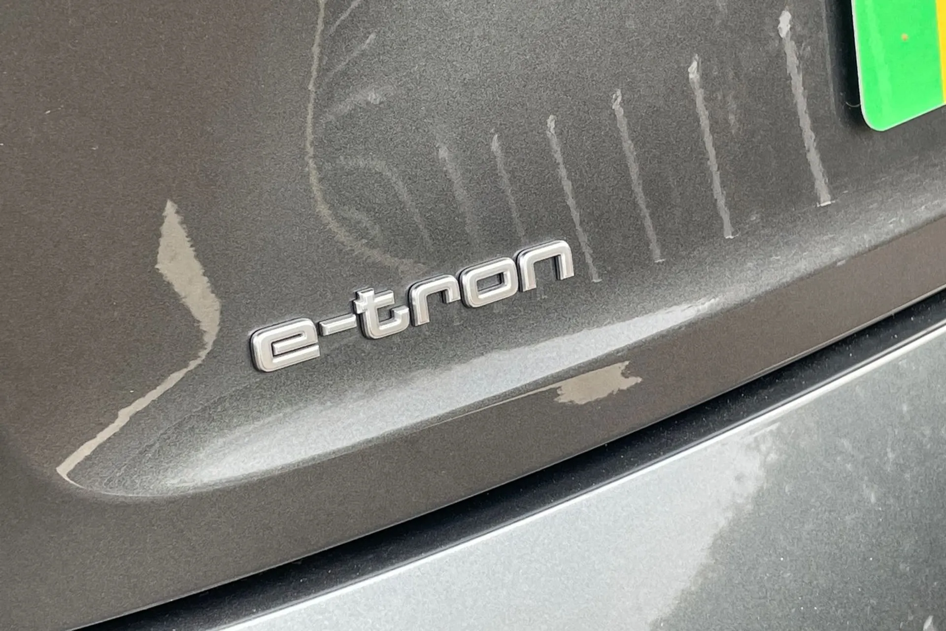 Audi e-tron thumbnail image number 56