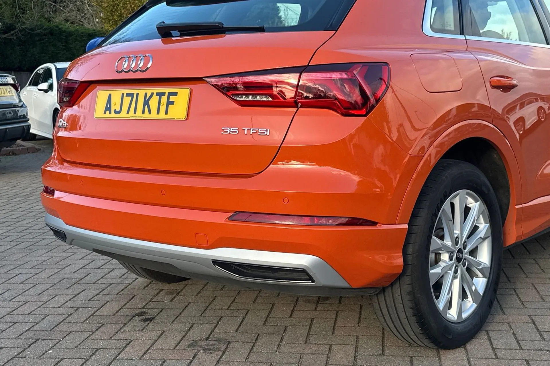 Audi Q3 thumbnail image number 22