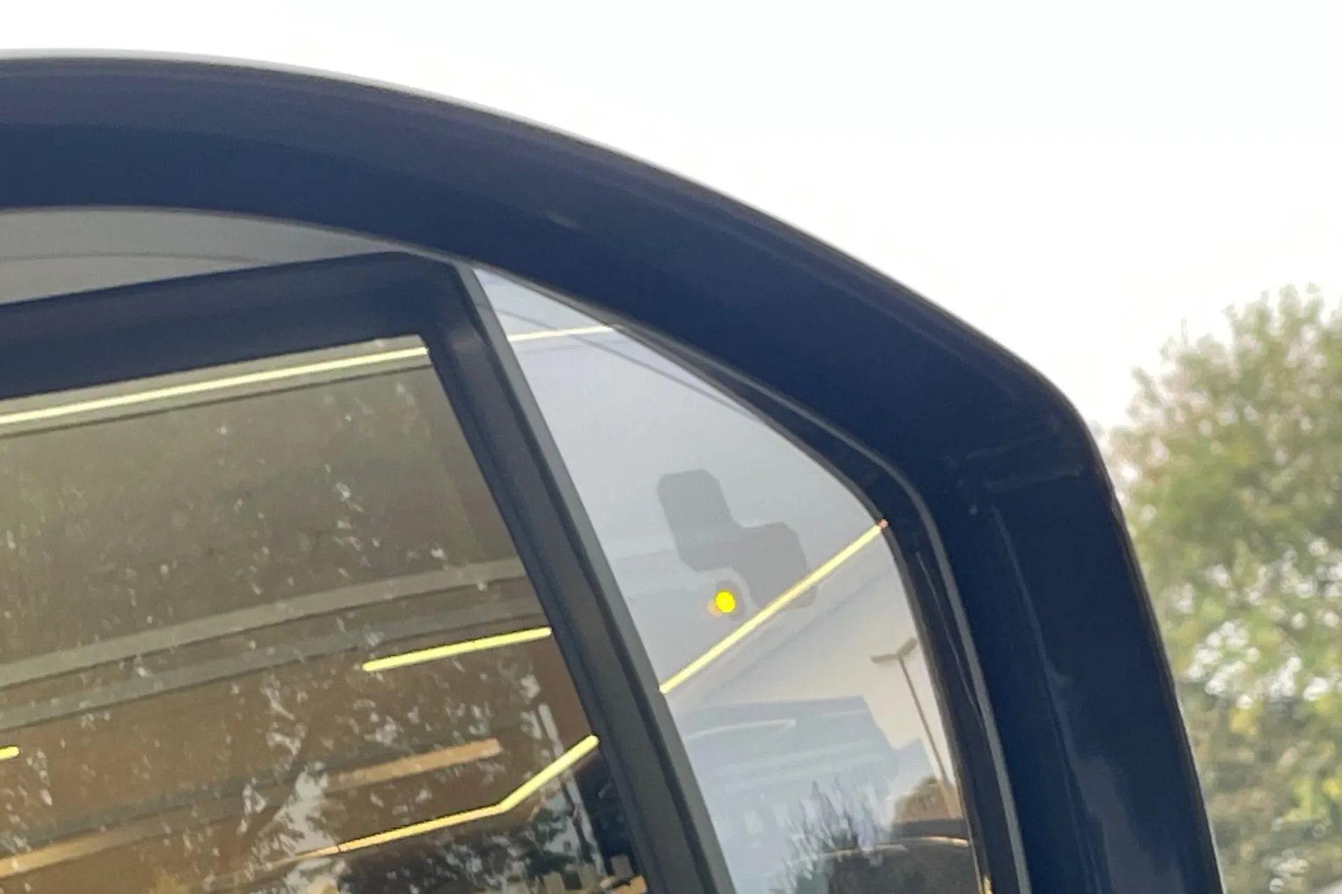 Jaguar F-PACE thumbnail image number 38