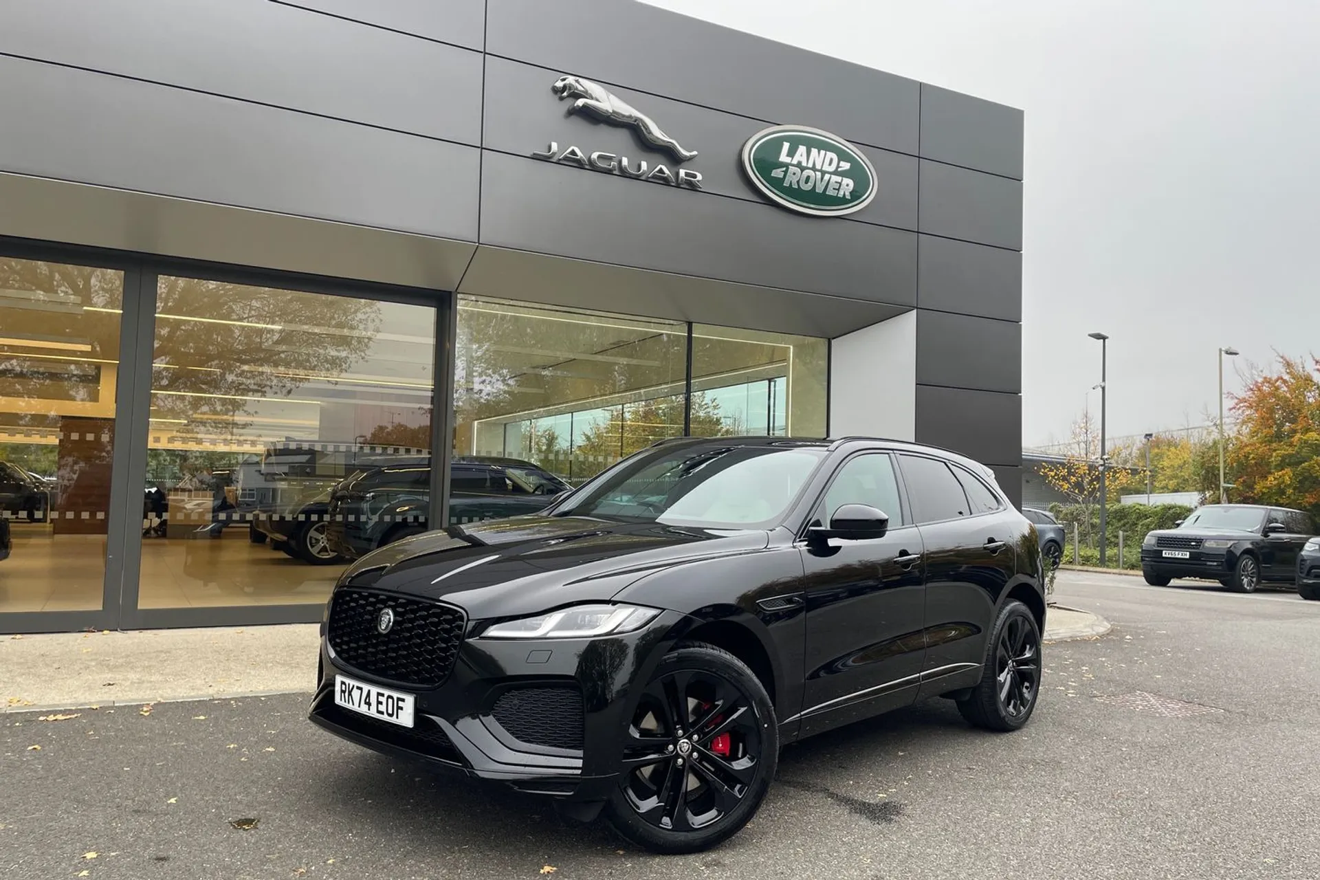 Jaguar F-PACE thumbnail image number 28