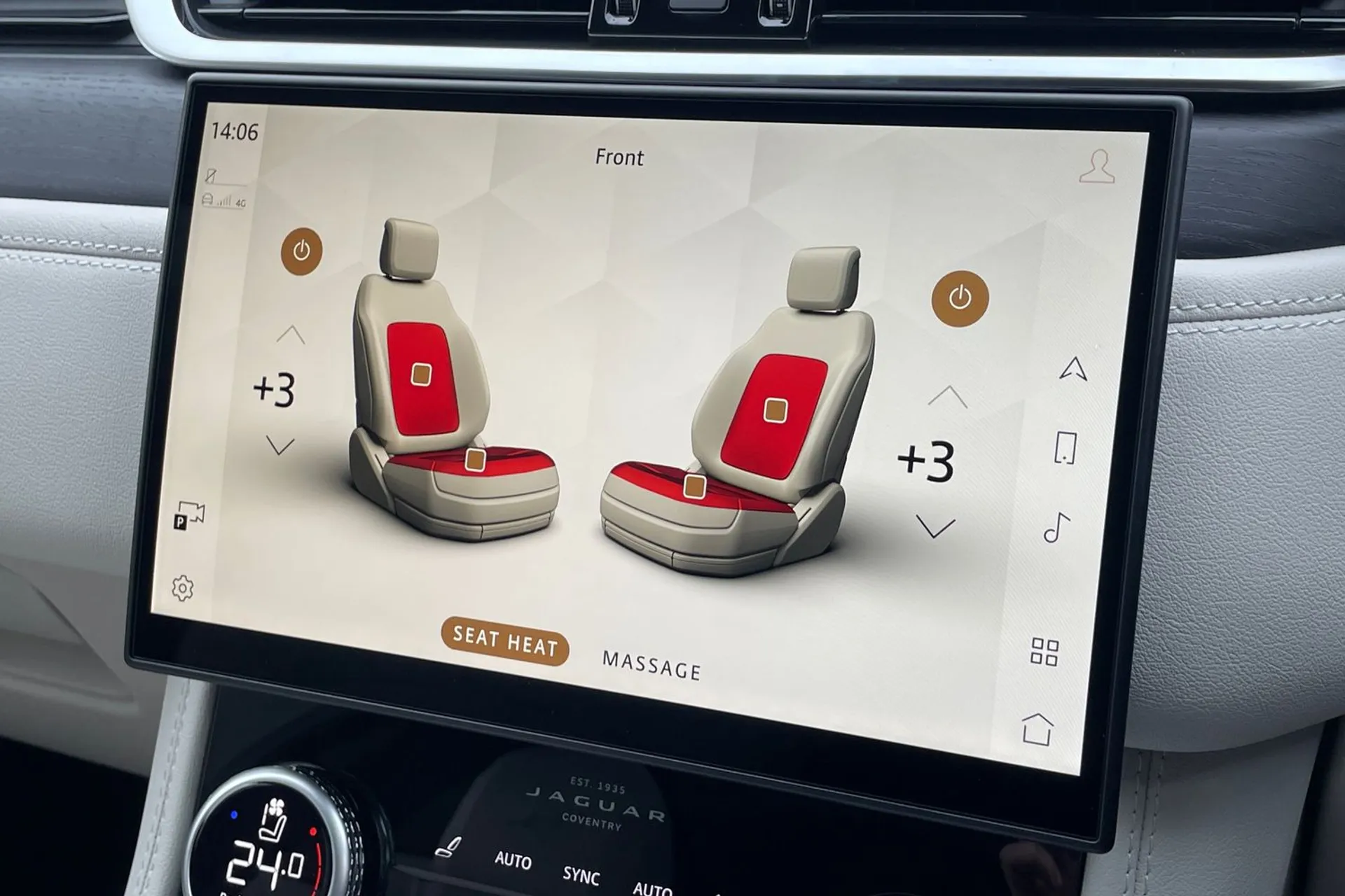 Jaguar F-PACE thumbnail image number 17