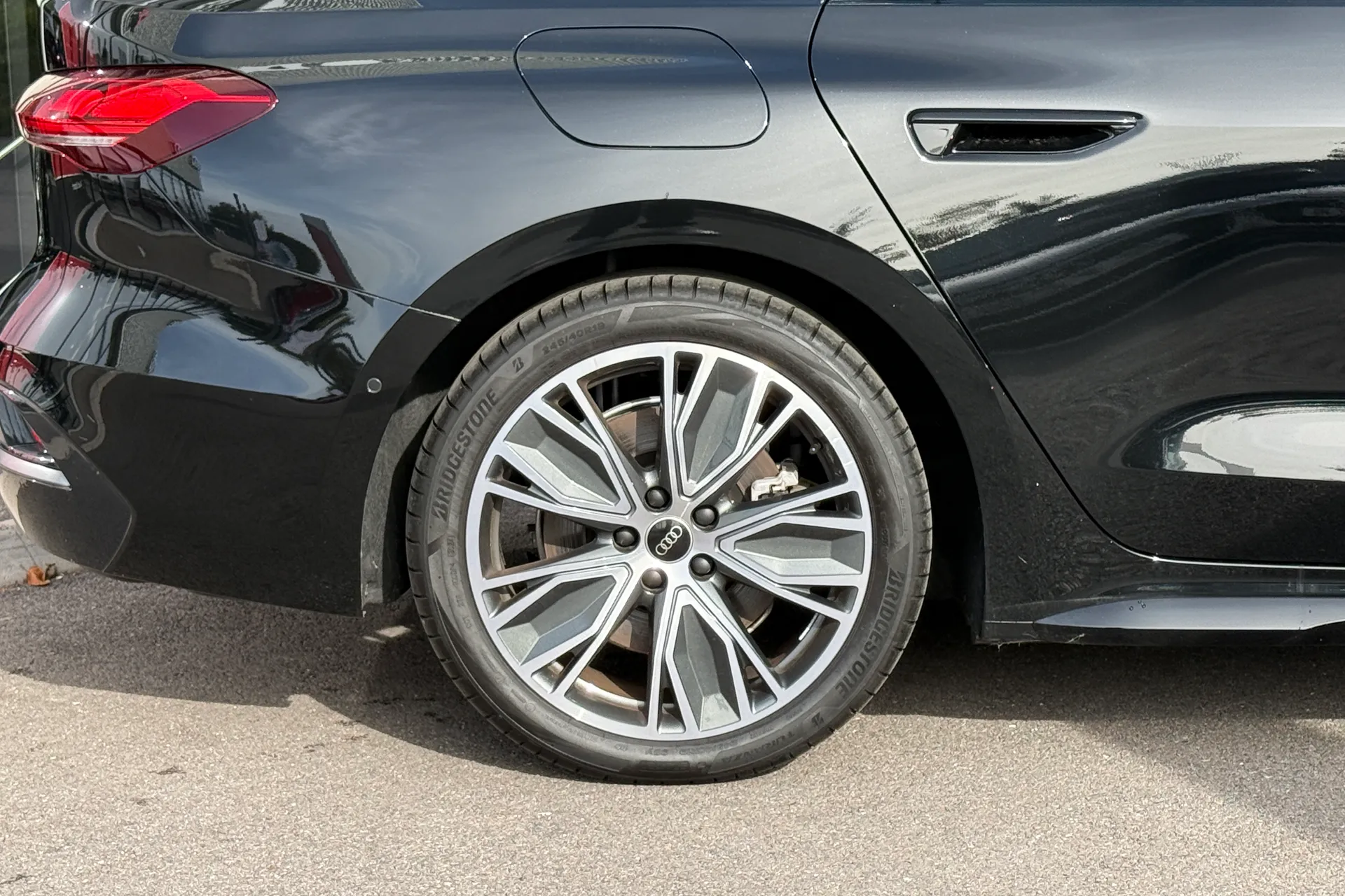 Audi A5 thumbnail image number 20