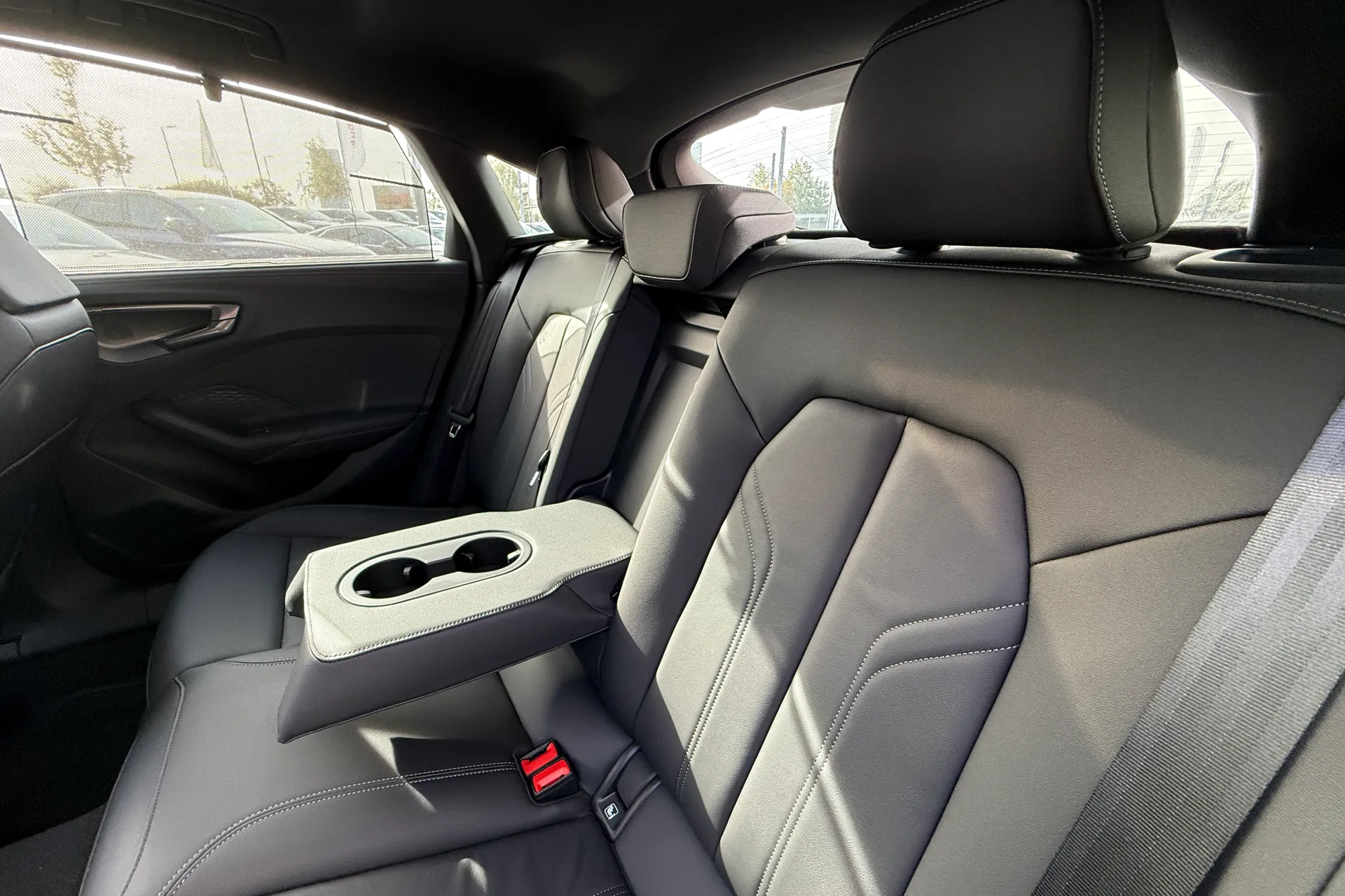 Audi A5 thumbnail image number 38