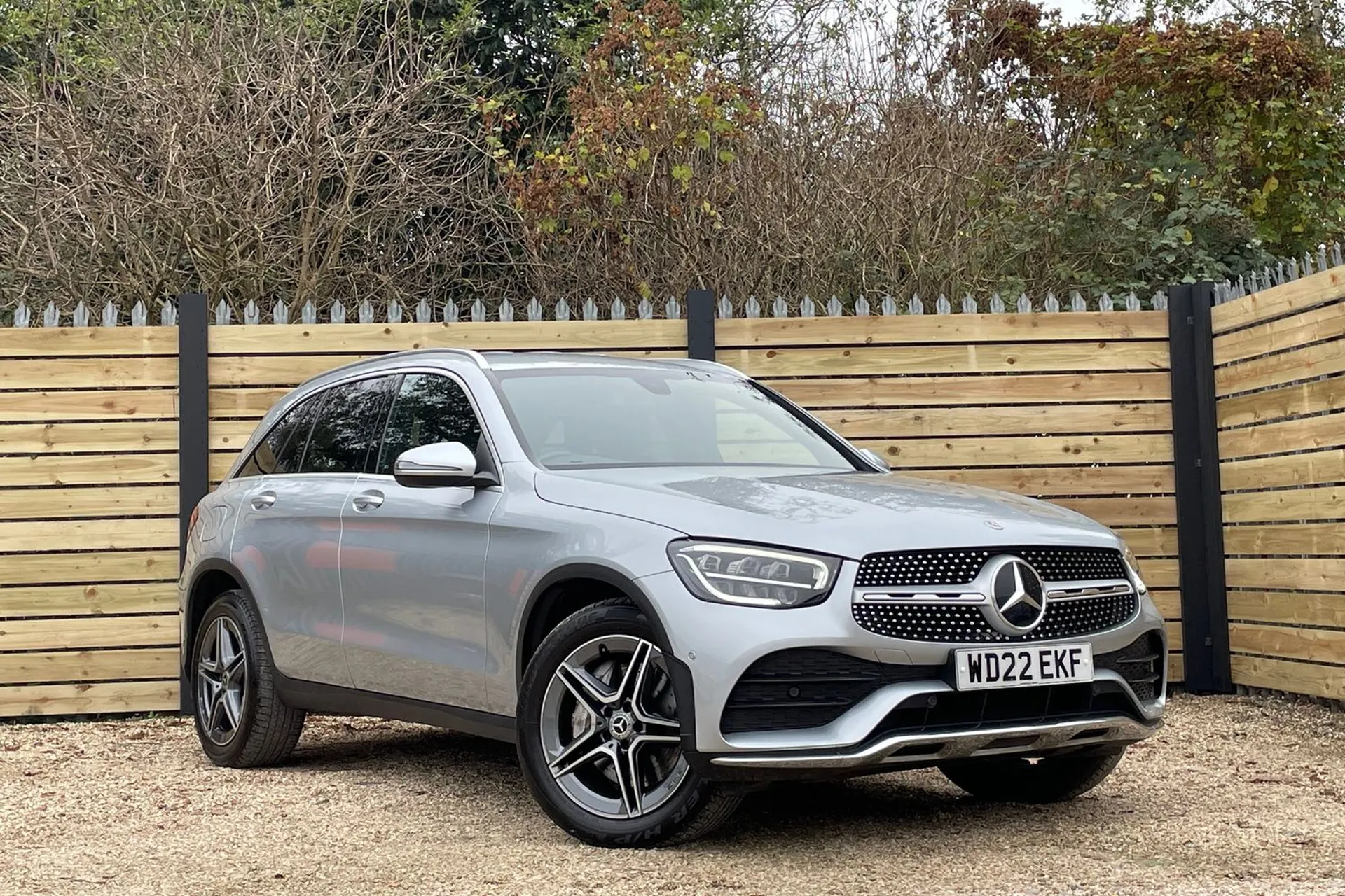 MERCEDES-BENZ GLC focused image