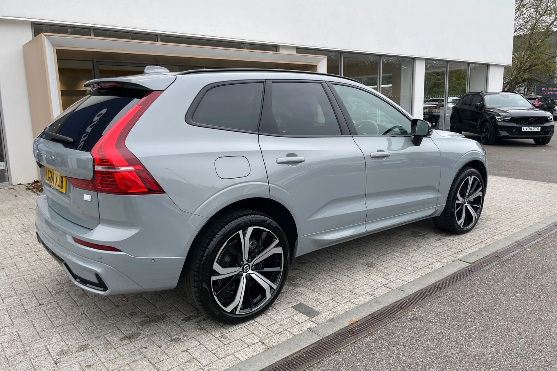 Volvo XC60 thumbnail image number 7