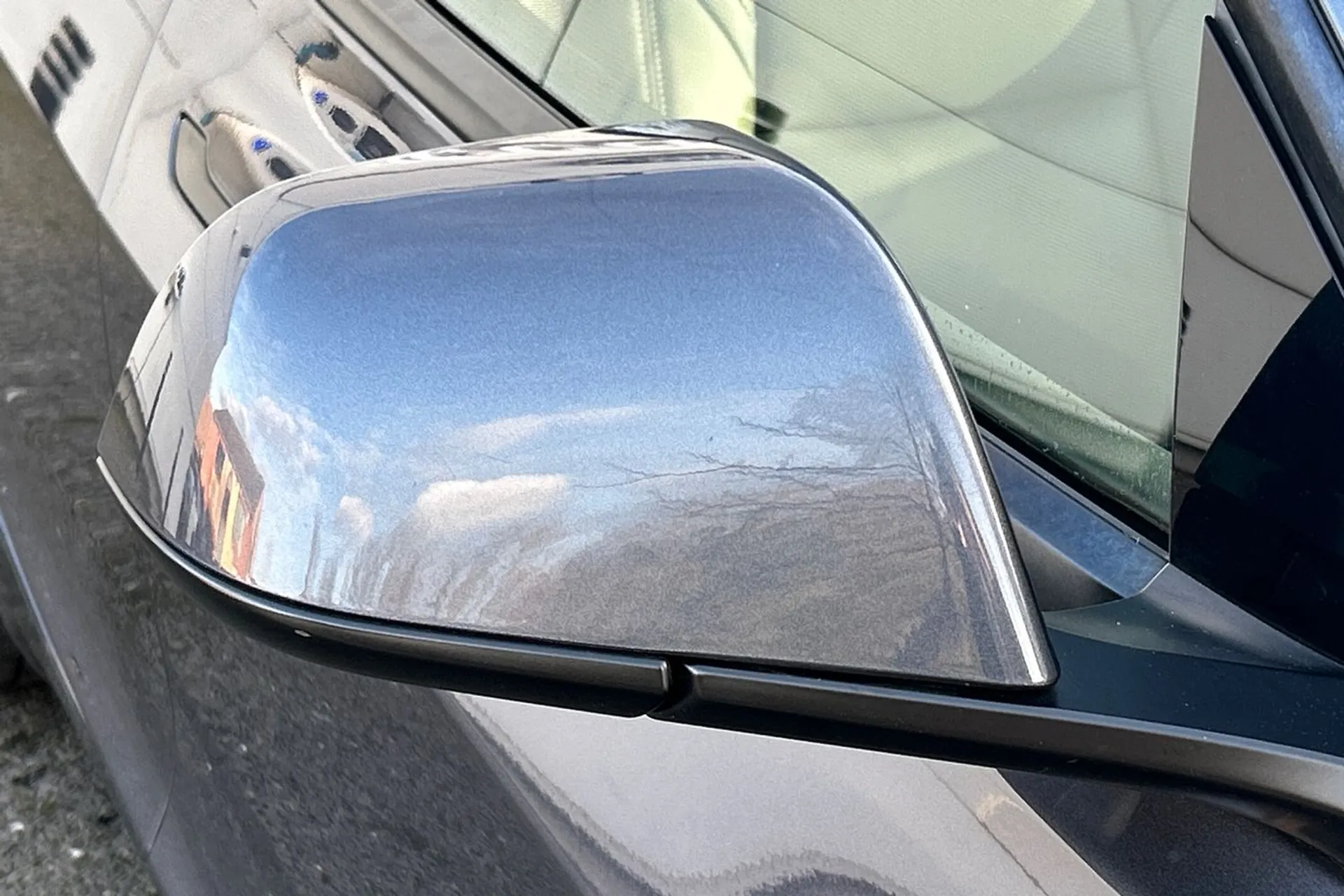 TESLA MODEL 3 thumbnail image number 49