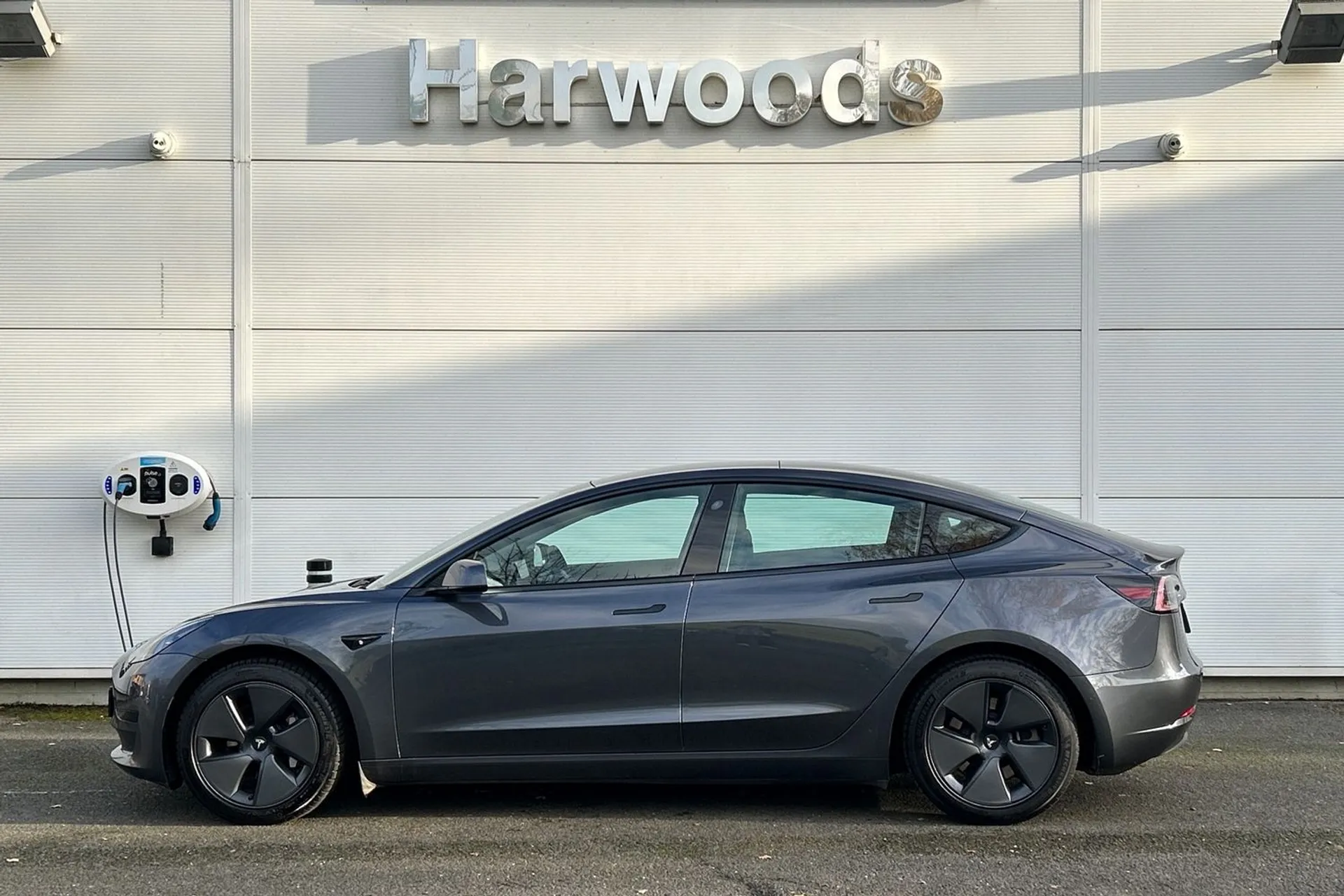 TESLA MODEL 3 thumbnail image number 22