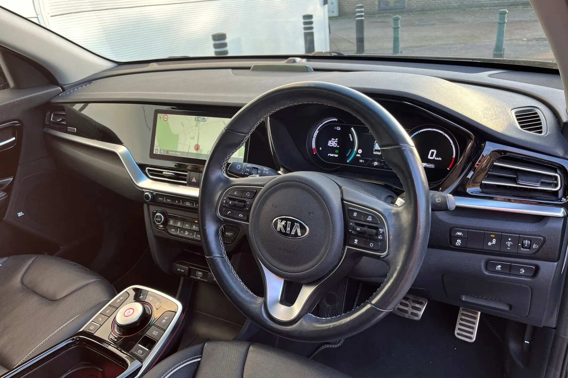 KIA E-NIRO thumbnail image number 35