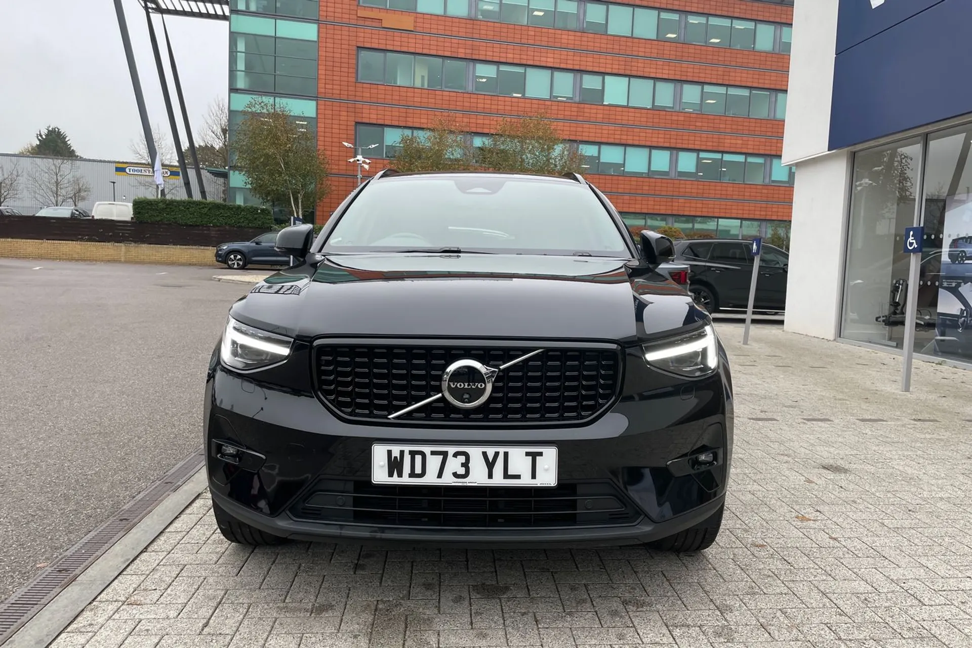 Volvo XC40 thumbnail image number 12