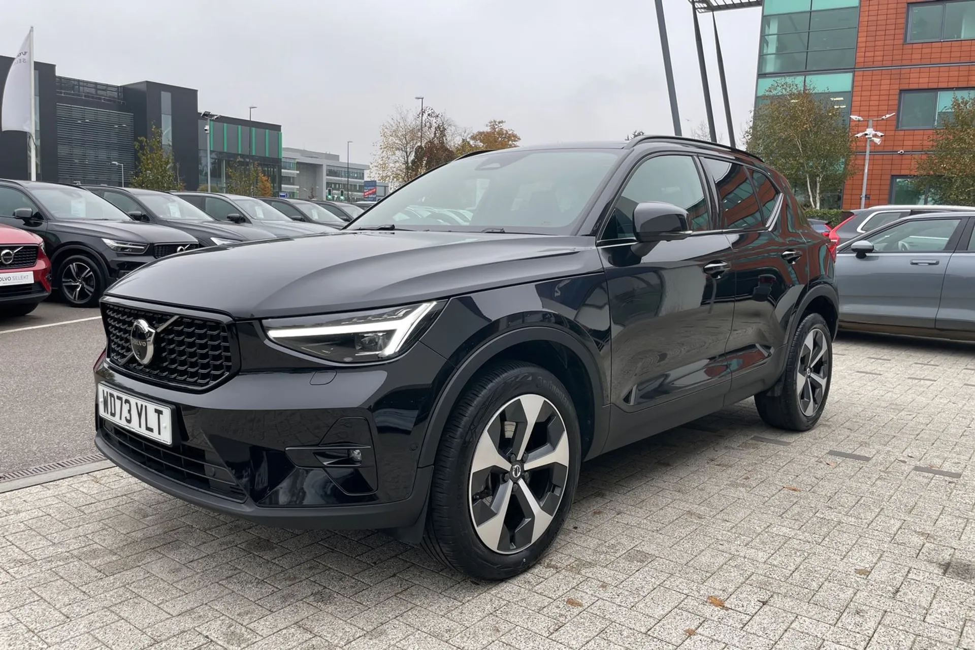 Volvo XC40 thumbnail image number 11