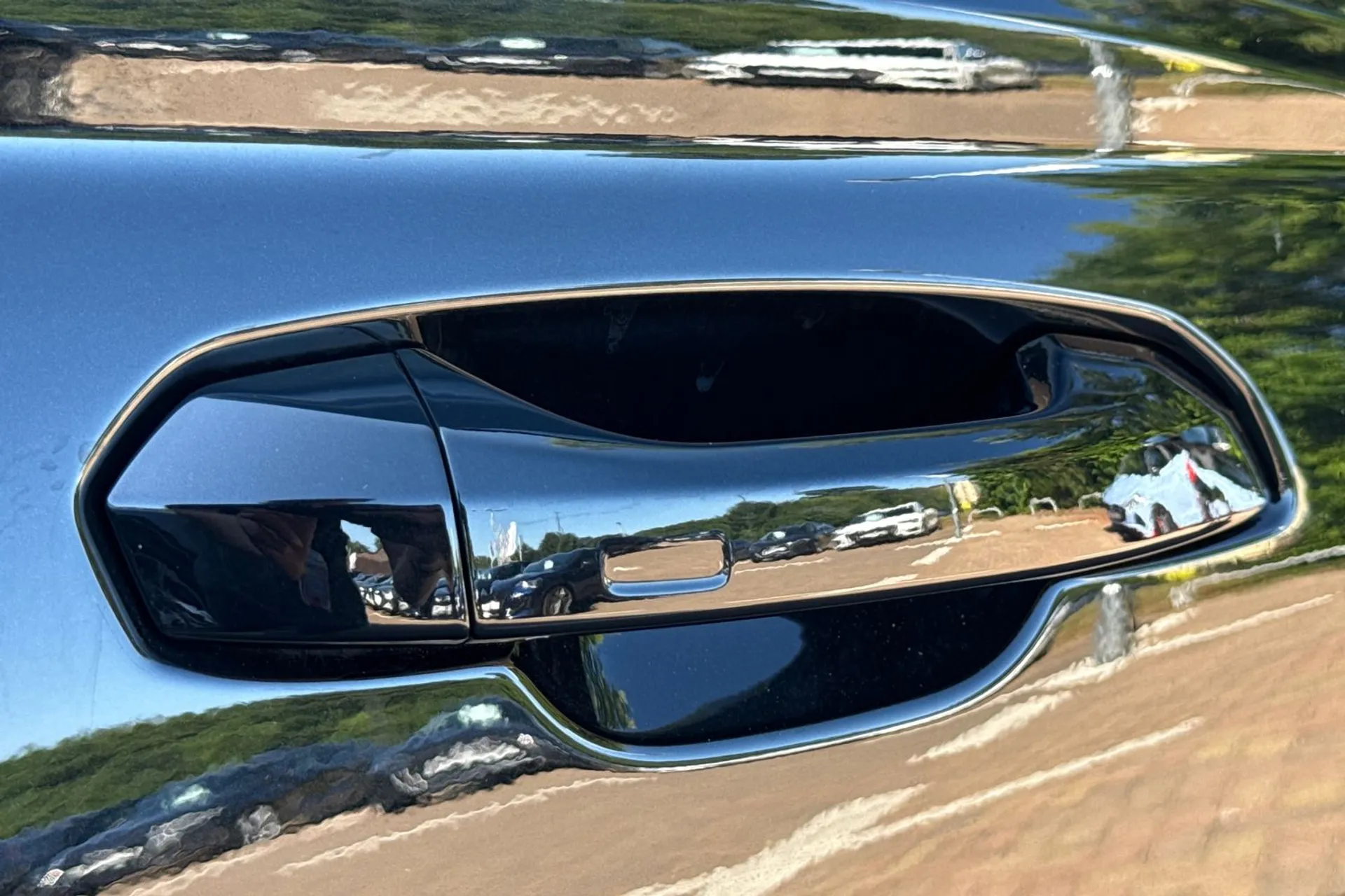 Audi Q6 thumbnail image number 15
