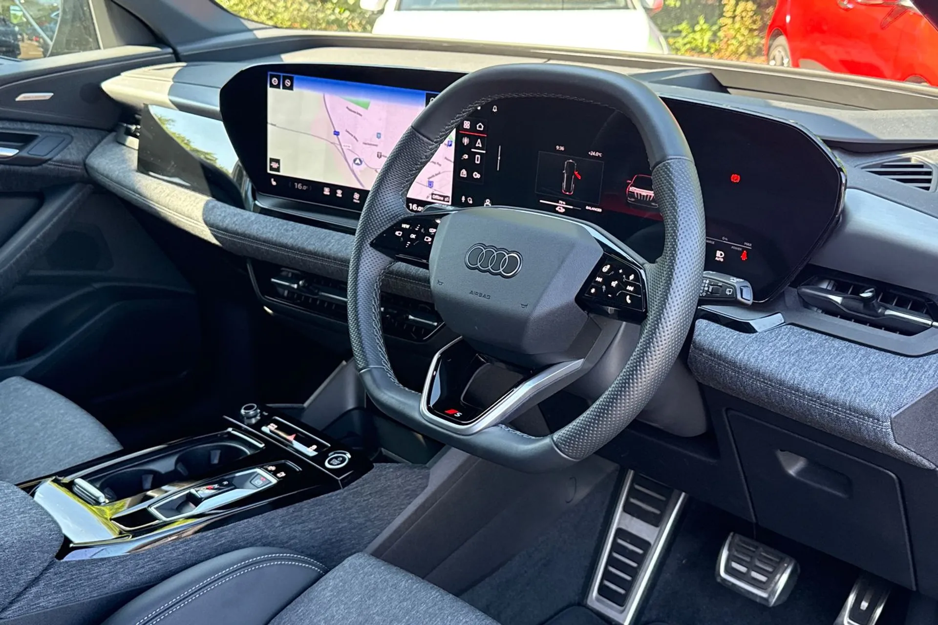 Audi Q6 thumbnail image number 25