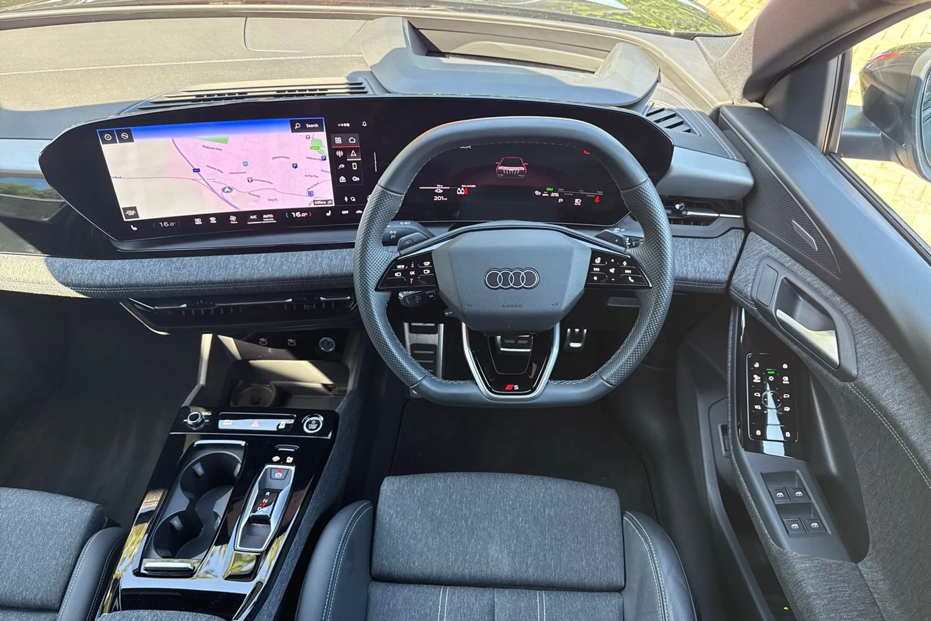 Audi Q6 thumbnail image number 34