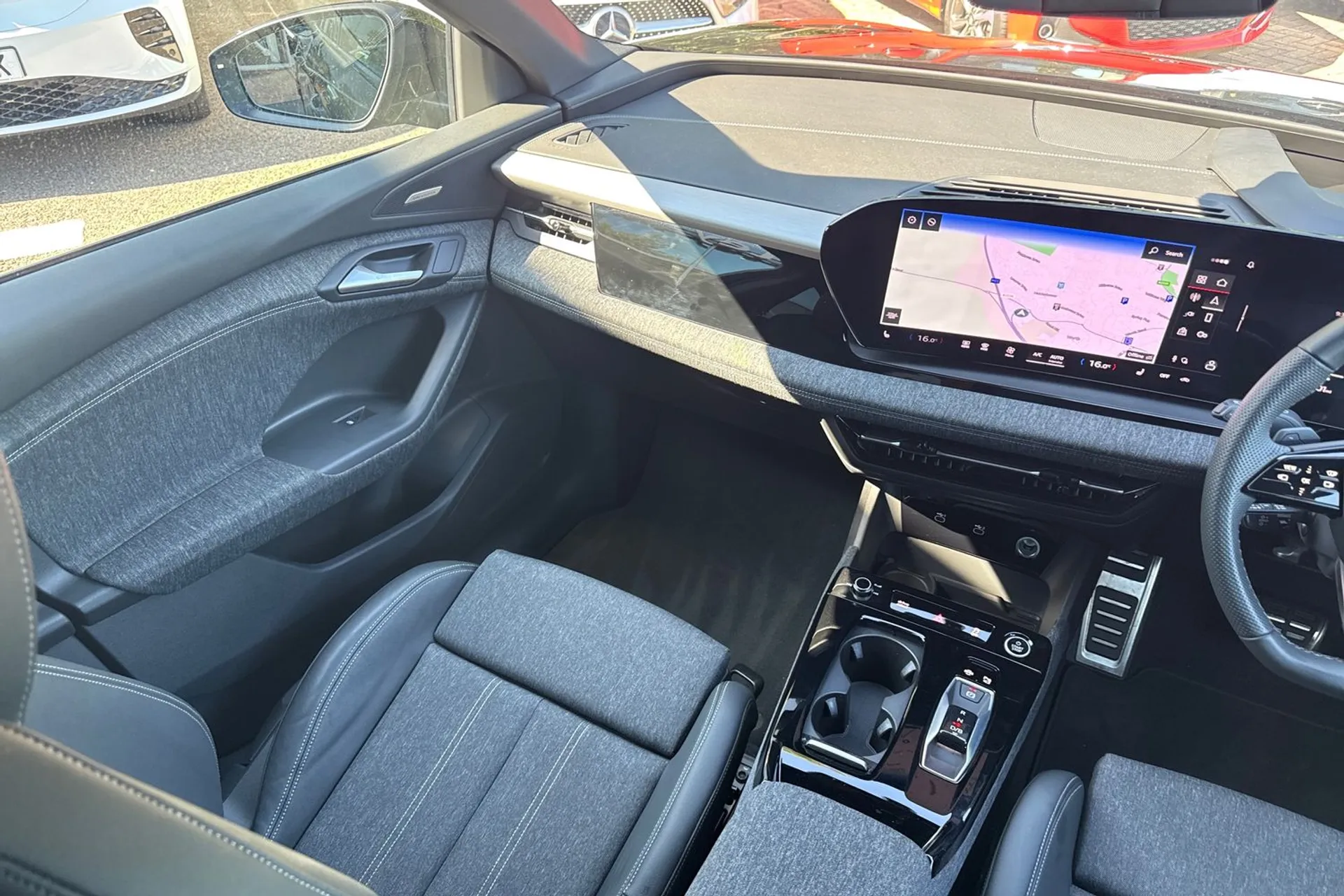 Audi Q6 thumbnail image number 32