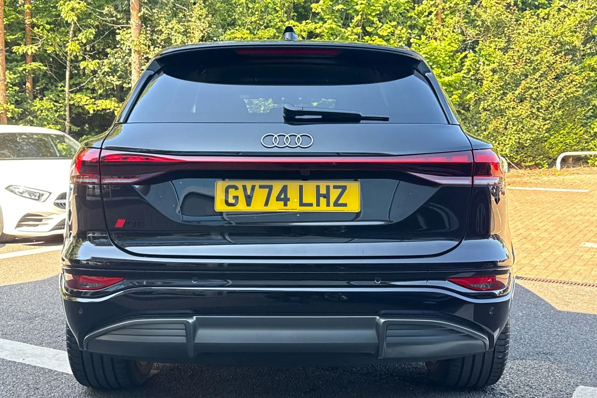 Audi Q6 thumbnail image number 7
