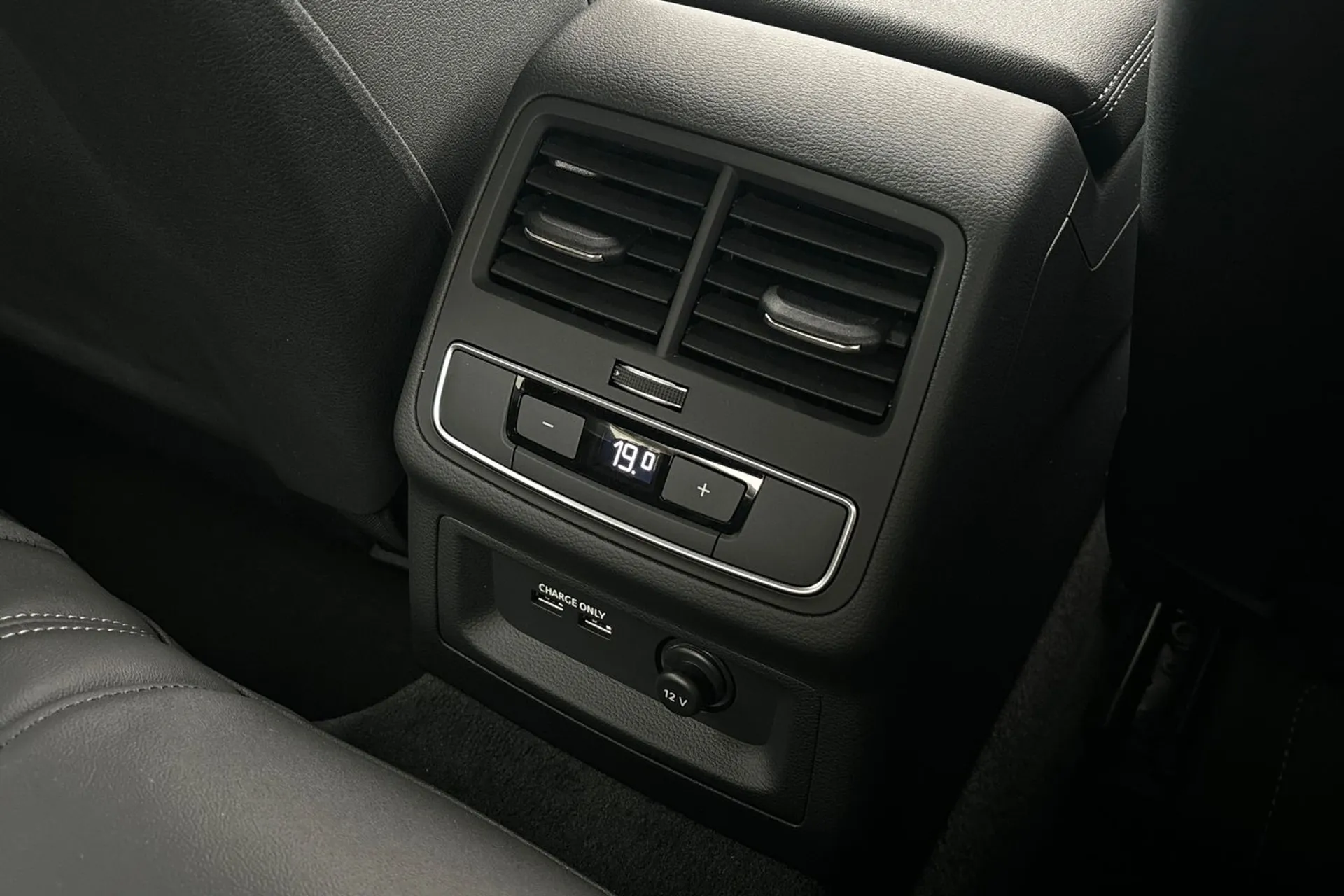 Audi A5 thumbnail image number 46