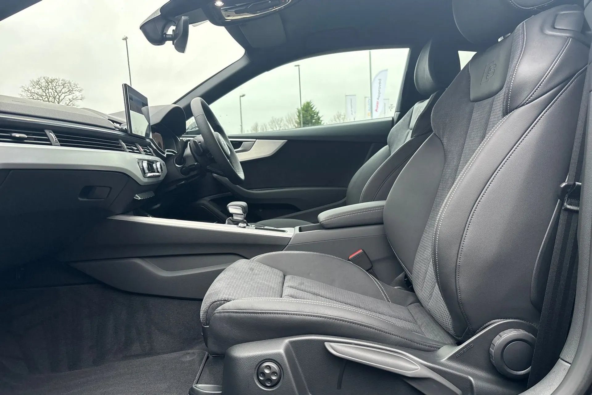 Audi A5 thumbnail image number 27