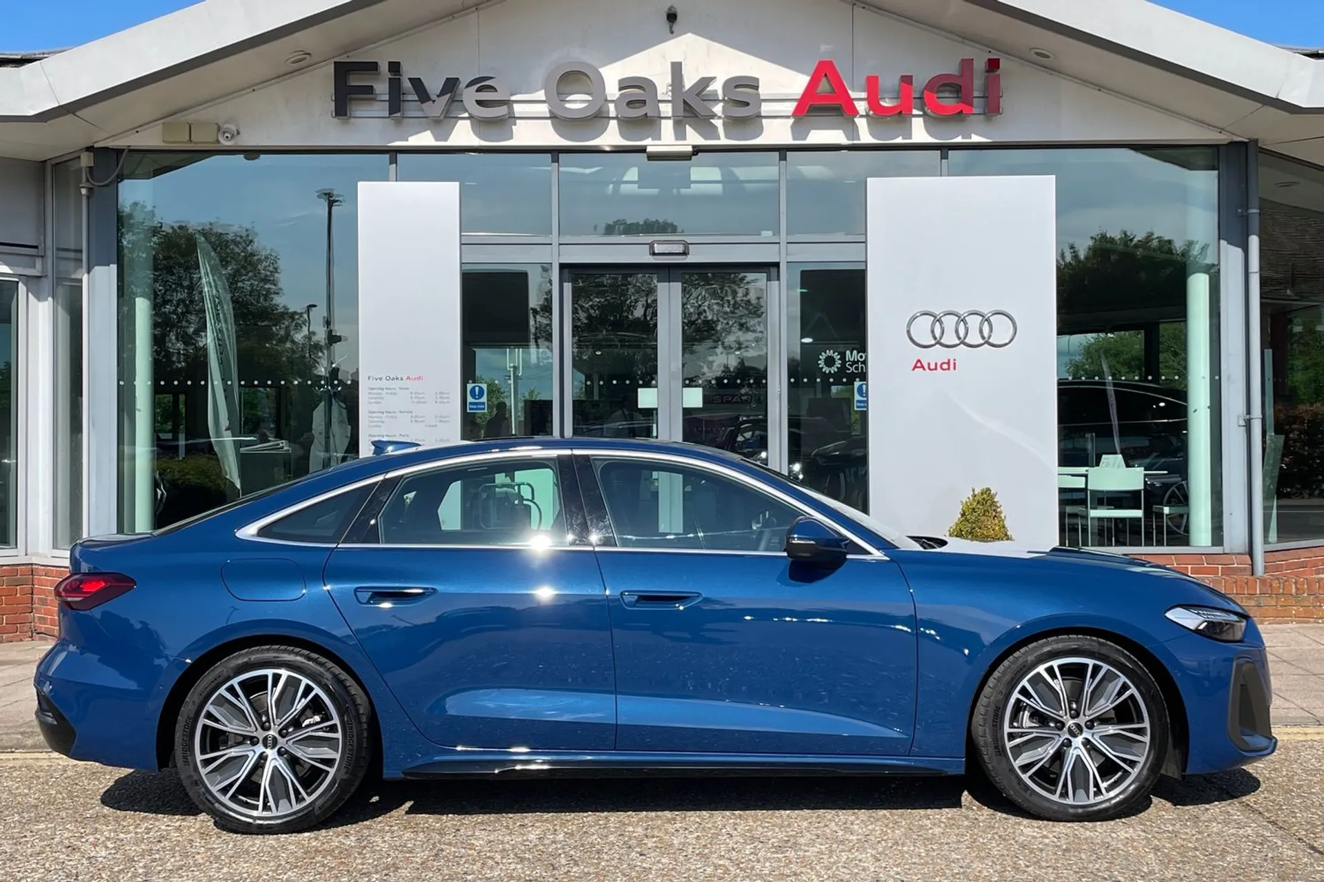 Audi A5 thumbnail image number 2
