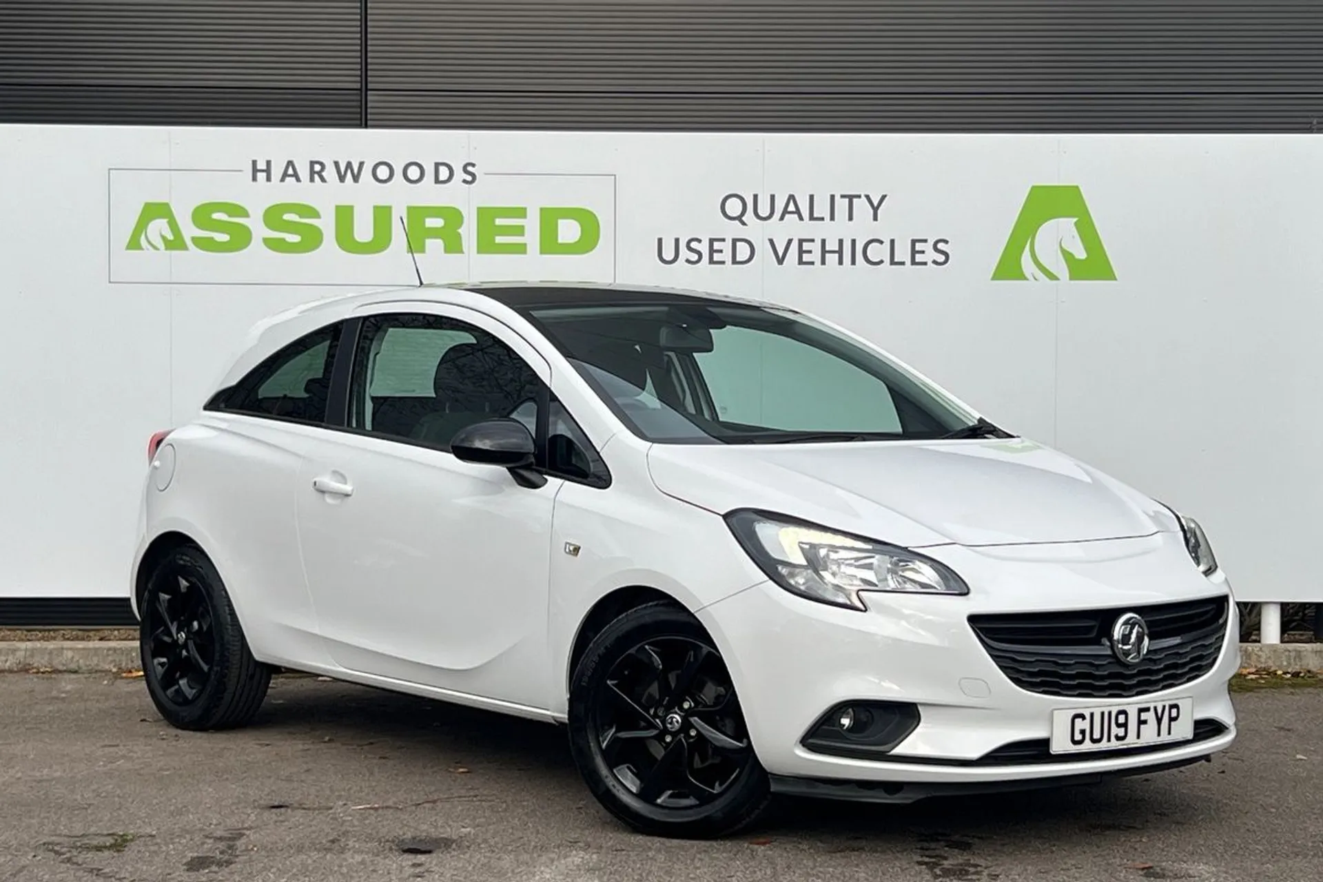 VAUXHALL CORSA focused image