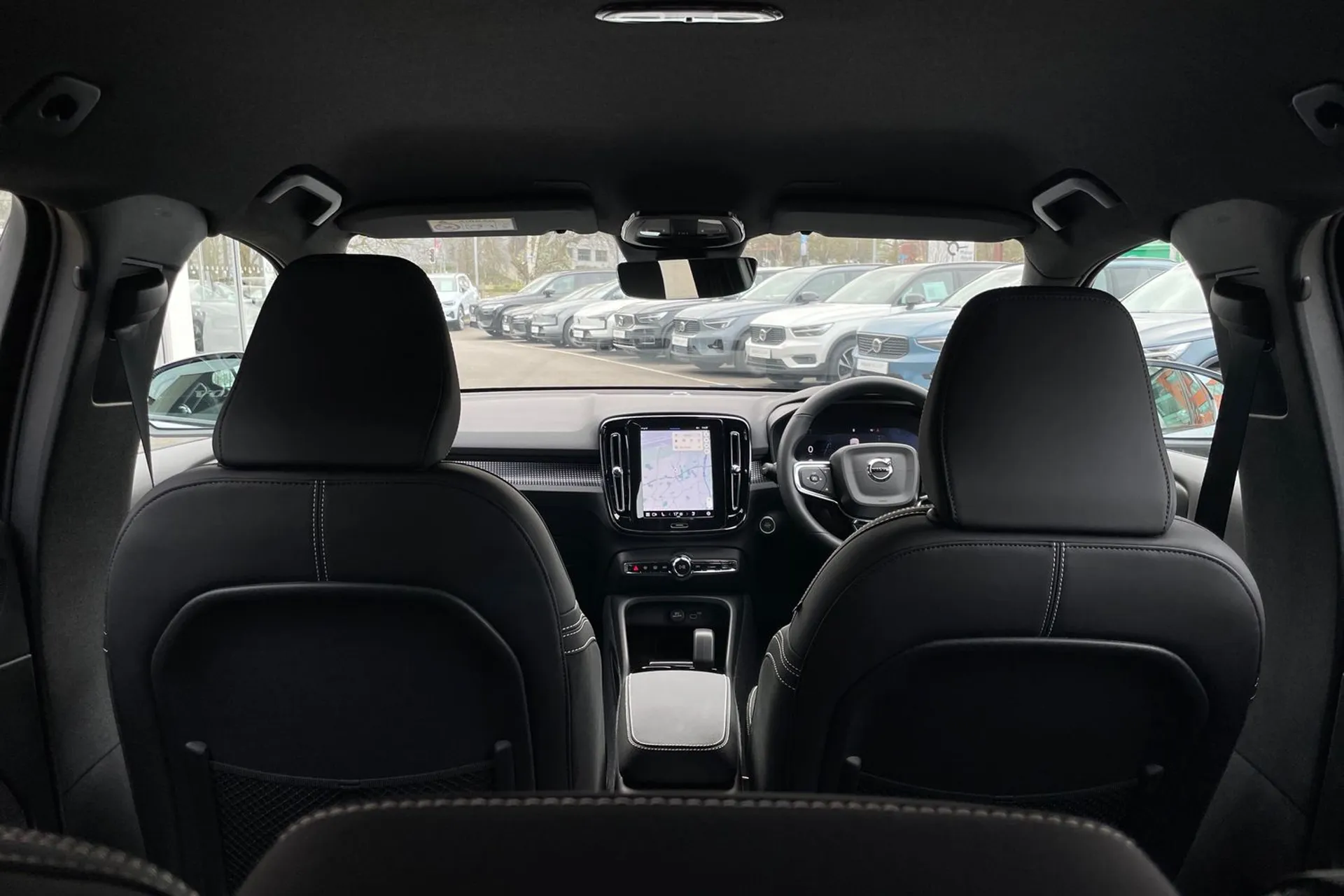 Volvo XC40 thumbnail image number 21