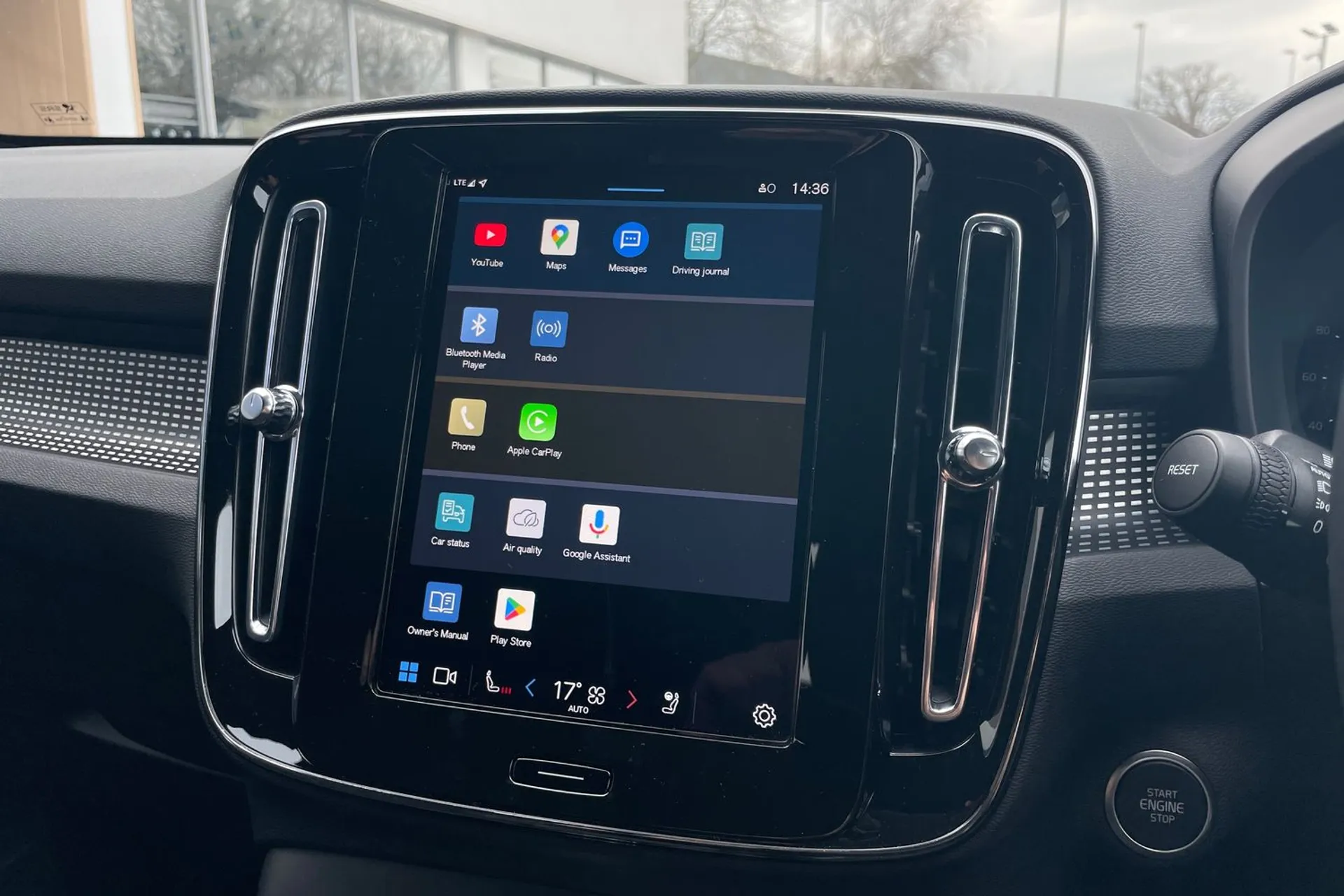 Volvo XC40 thumbnail image number 40