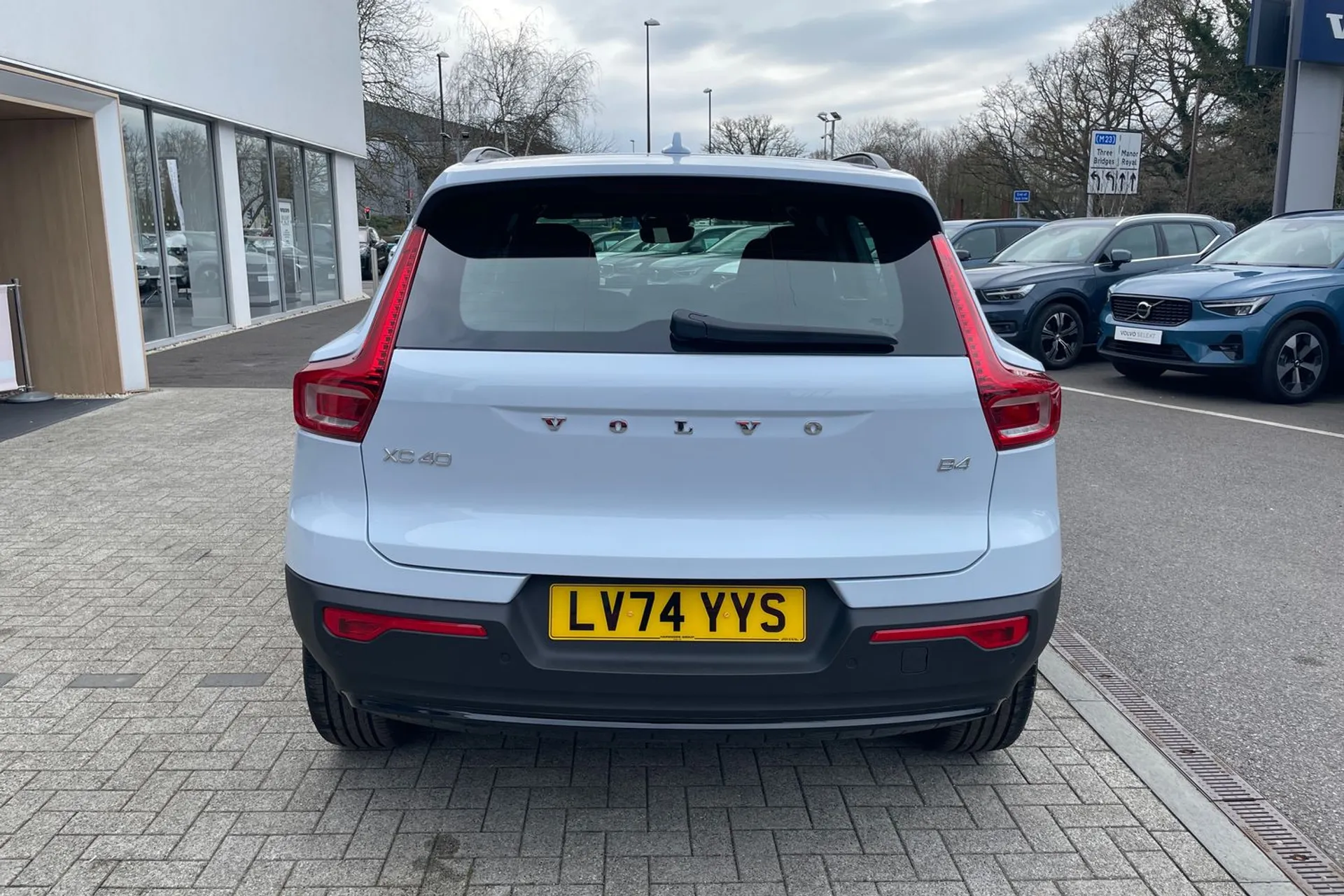 Volvo XC40 thumbnail image number 8