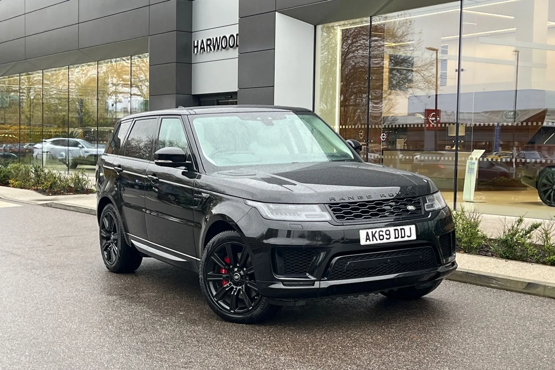 LAND ROVER RANGE ROVER SPORT focused image