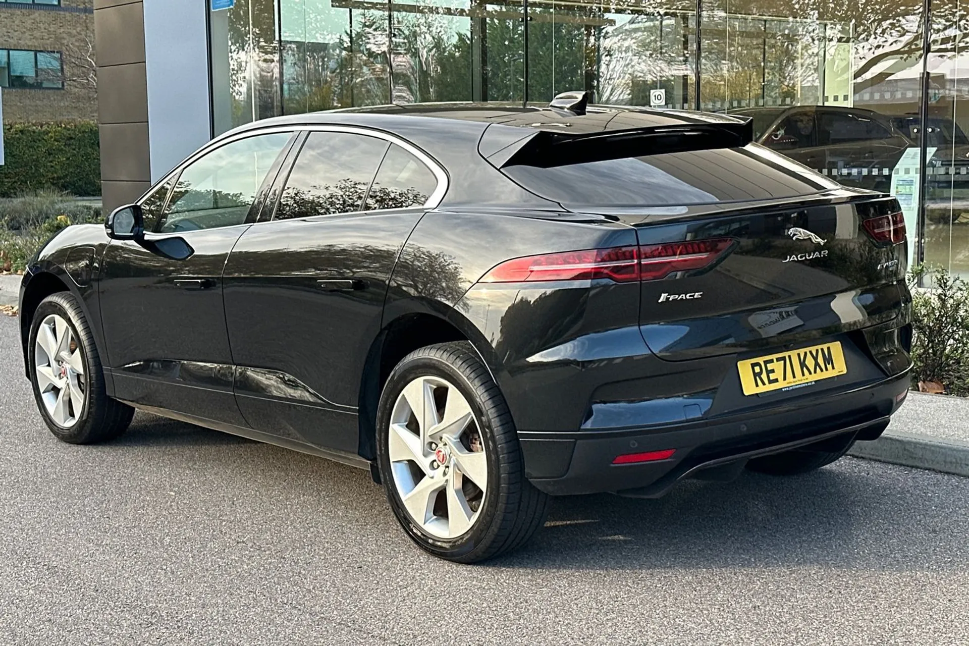 Jaguar I-PACE thumbnail image number 20