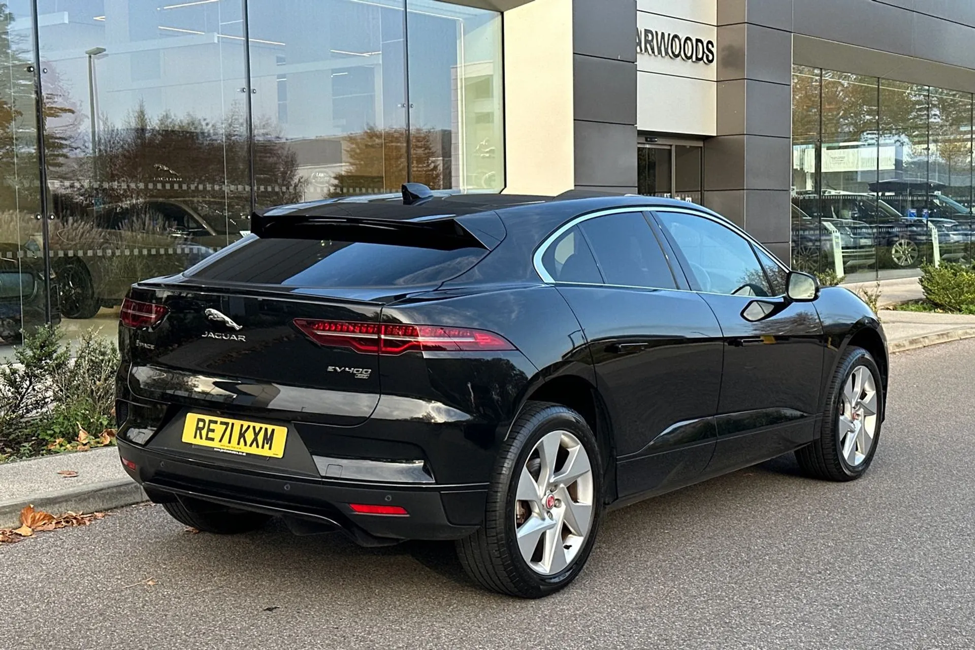 Jaguar I-PACE thumbnail image number 18