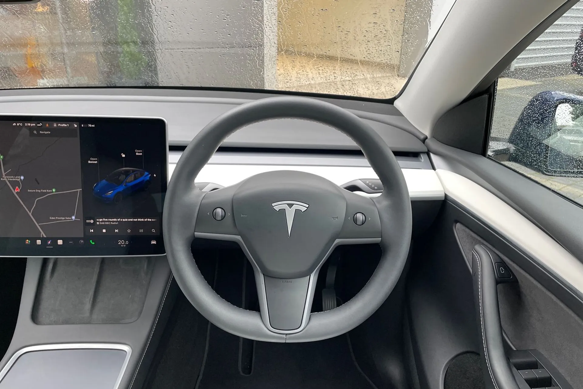 TESLA MODEL Y thumbnail image number 30