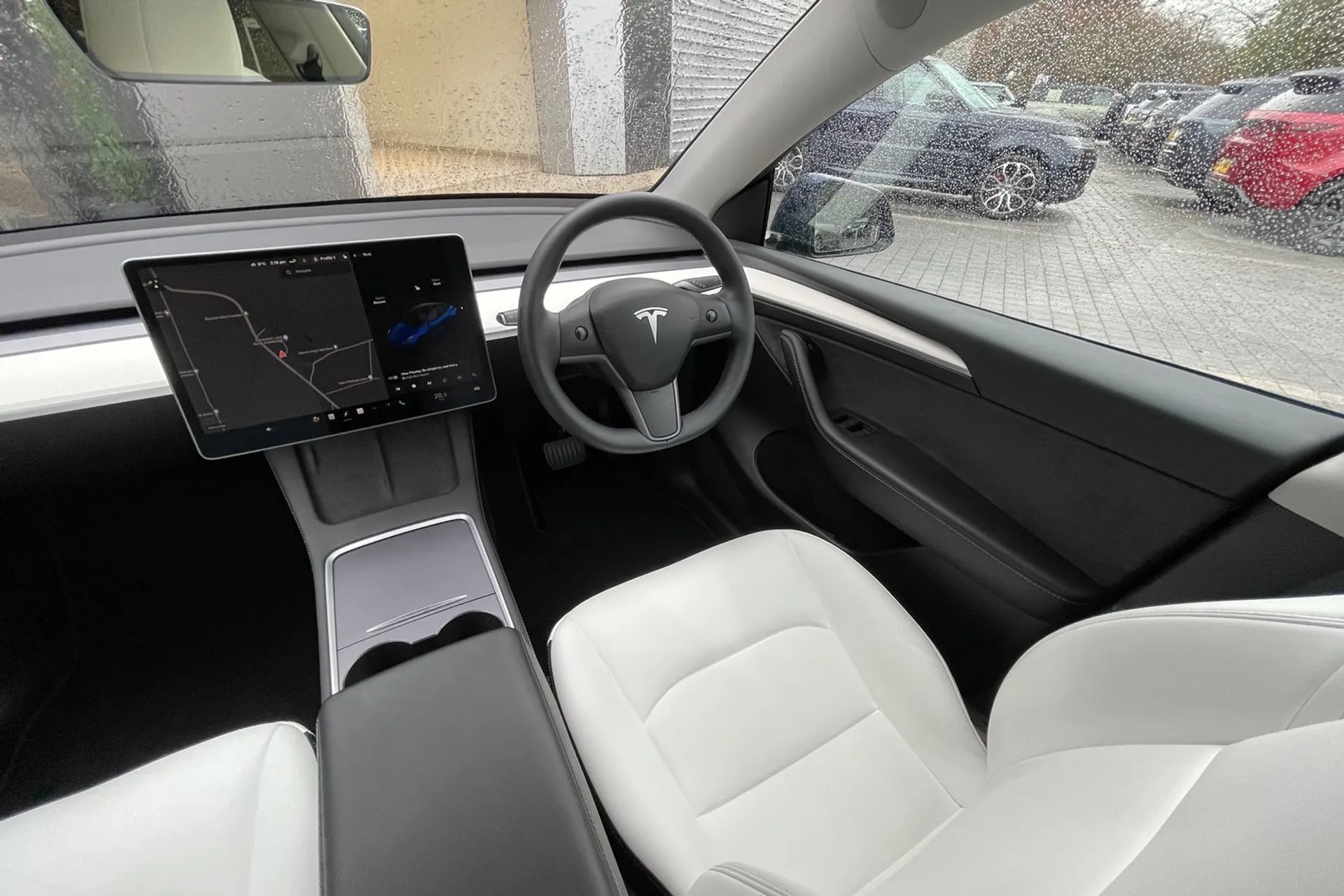 TESLA MODEL Y thumbnail image number 29