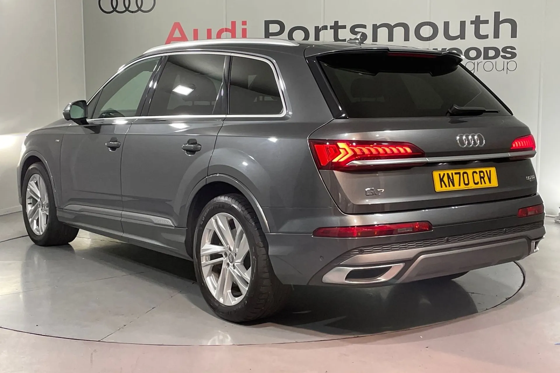 Audi Q7 thumbnail image number 9