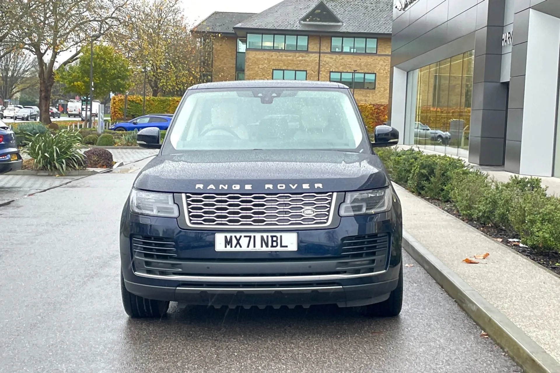 LAND ROVER RANGE ROVER thumbnail image number 13