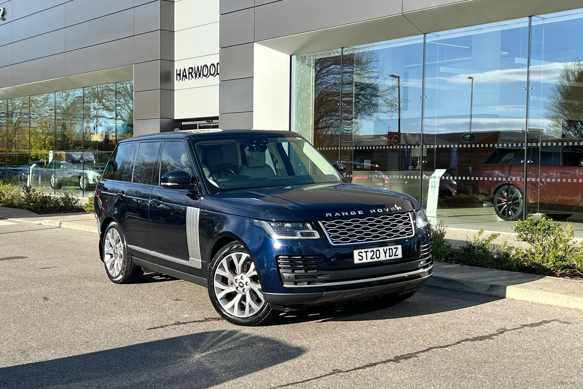 LAND ROVER RANGE ROVER WESTMINSTER S focused image