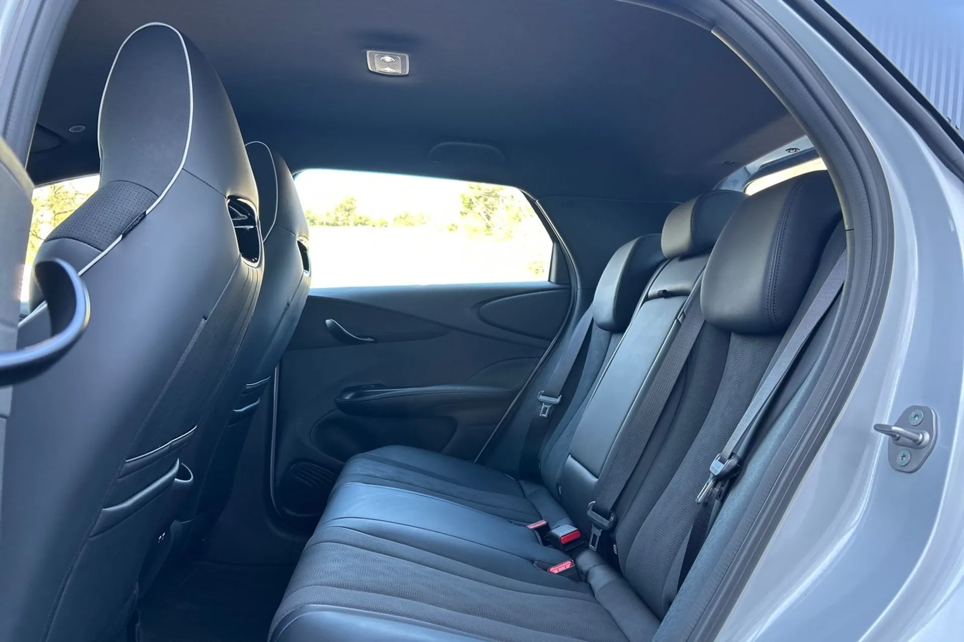 BYD DOLPHIN thumbnail image number 19