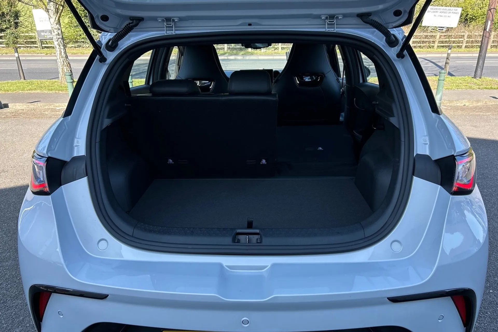 BYD DOLPHIN thumbnail image number 32