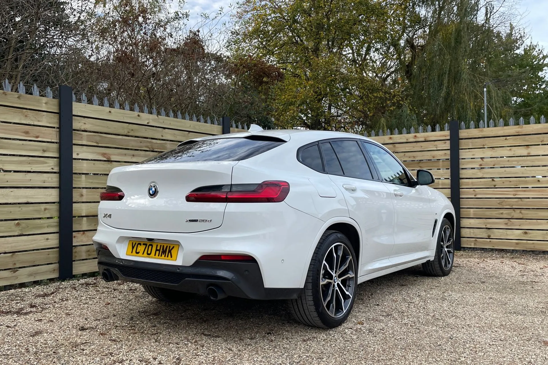 BMW X4 thumbnail image number 7