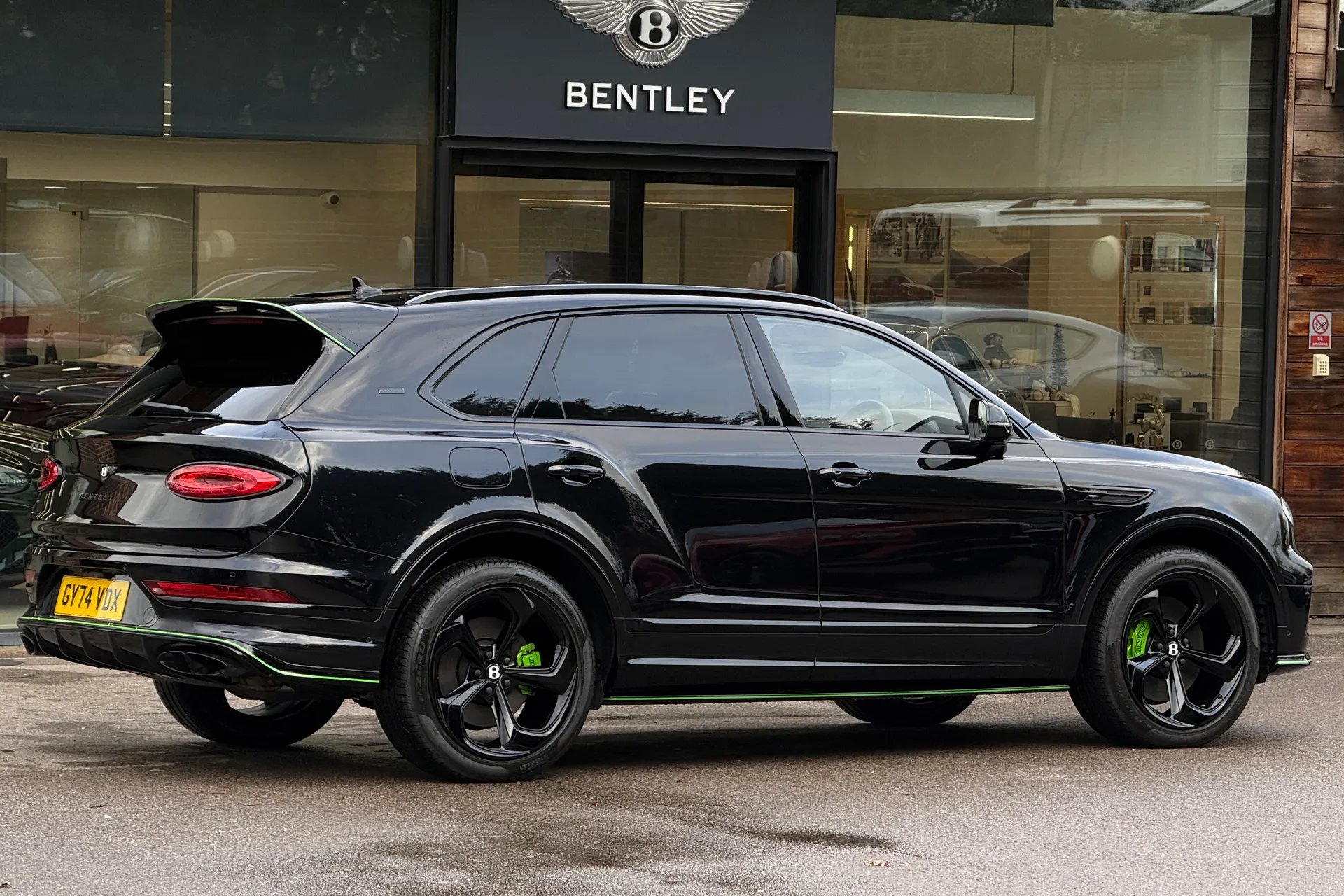 Bentley BENTAYGA thumbnail image number 6