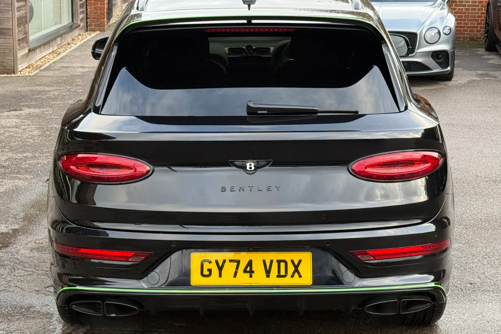 Bentley BENTAYGA thumbnail image number 13