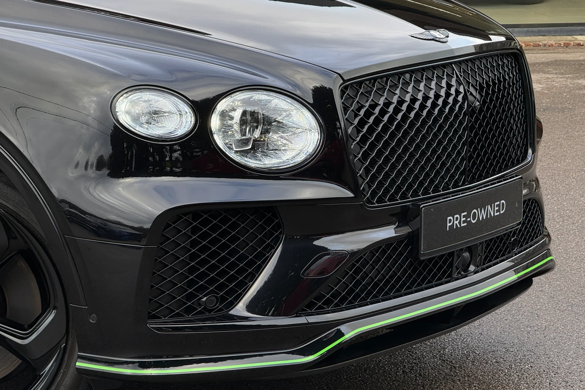 Bentley BENTAYGA thumbnail image number 8