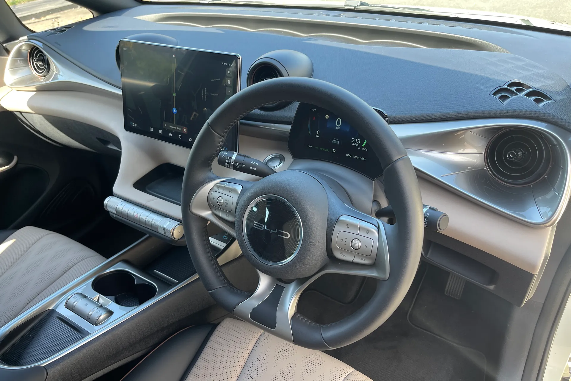 BYD DOLPHIN thumbnail image number 20
