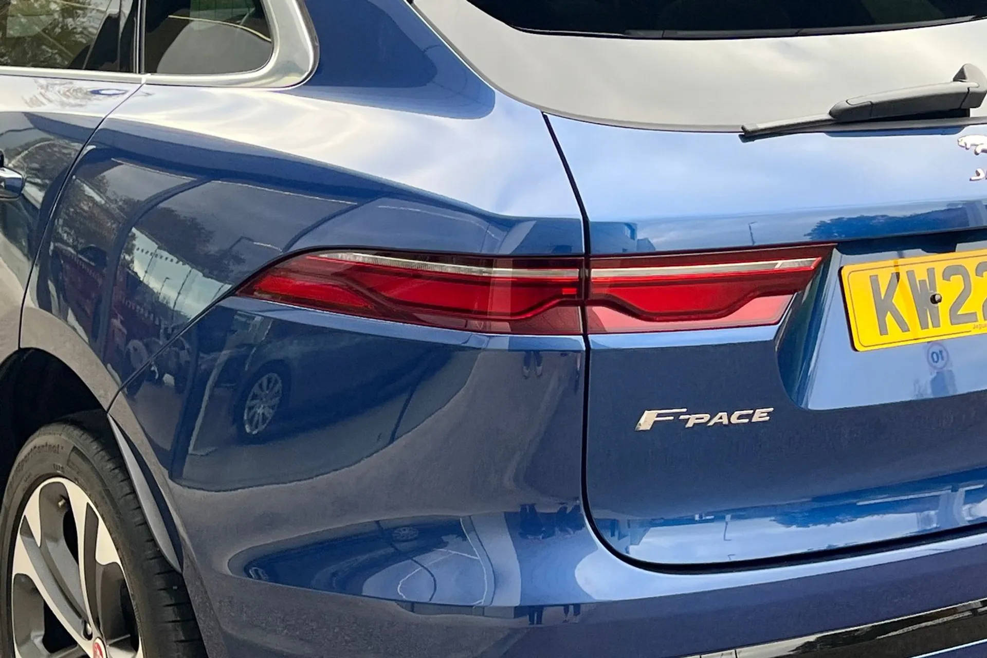 Jaguar F-PACE thumbnail image number 61