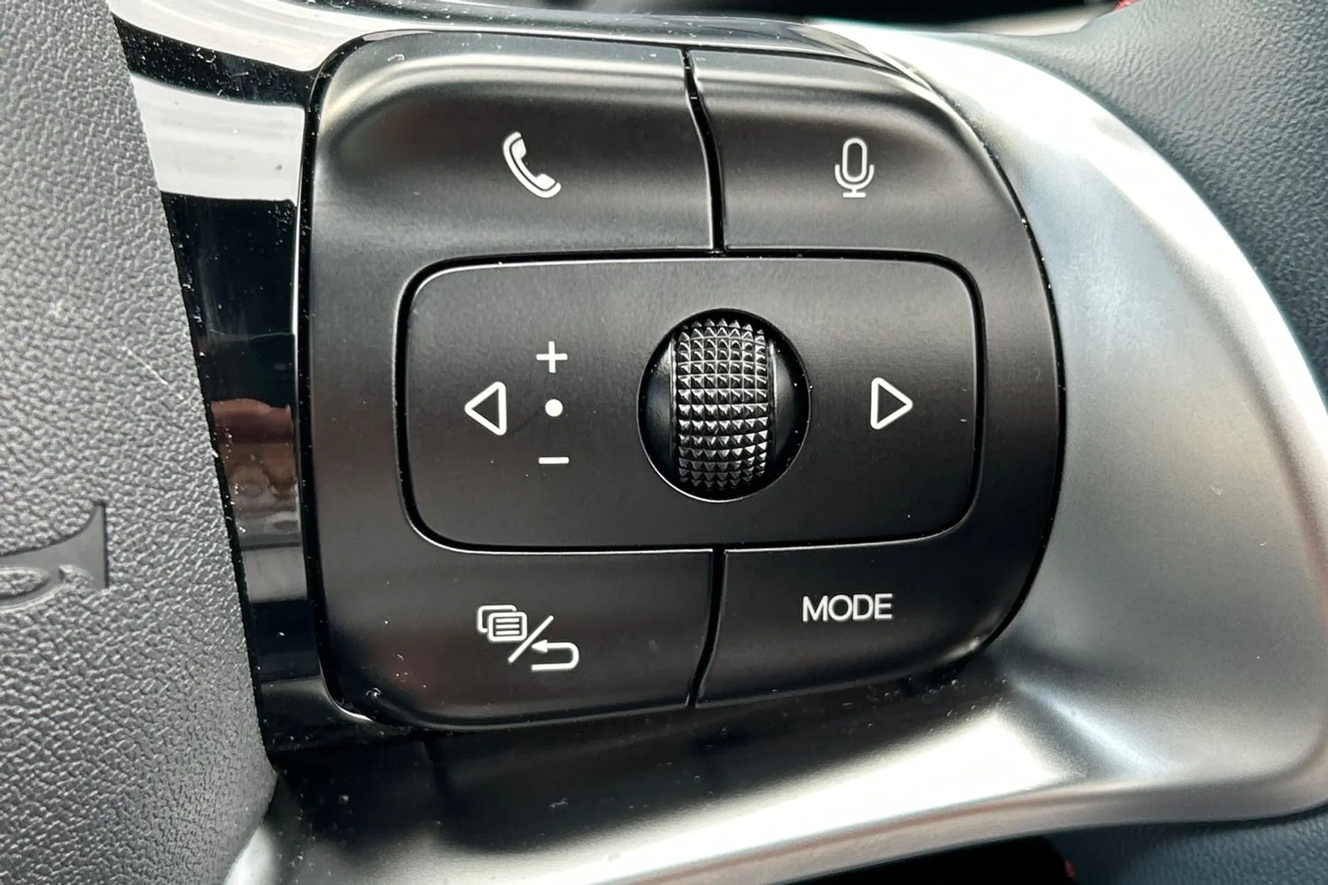 BYD ATTO 3 thumbnail image number 39
