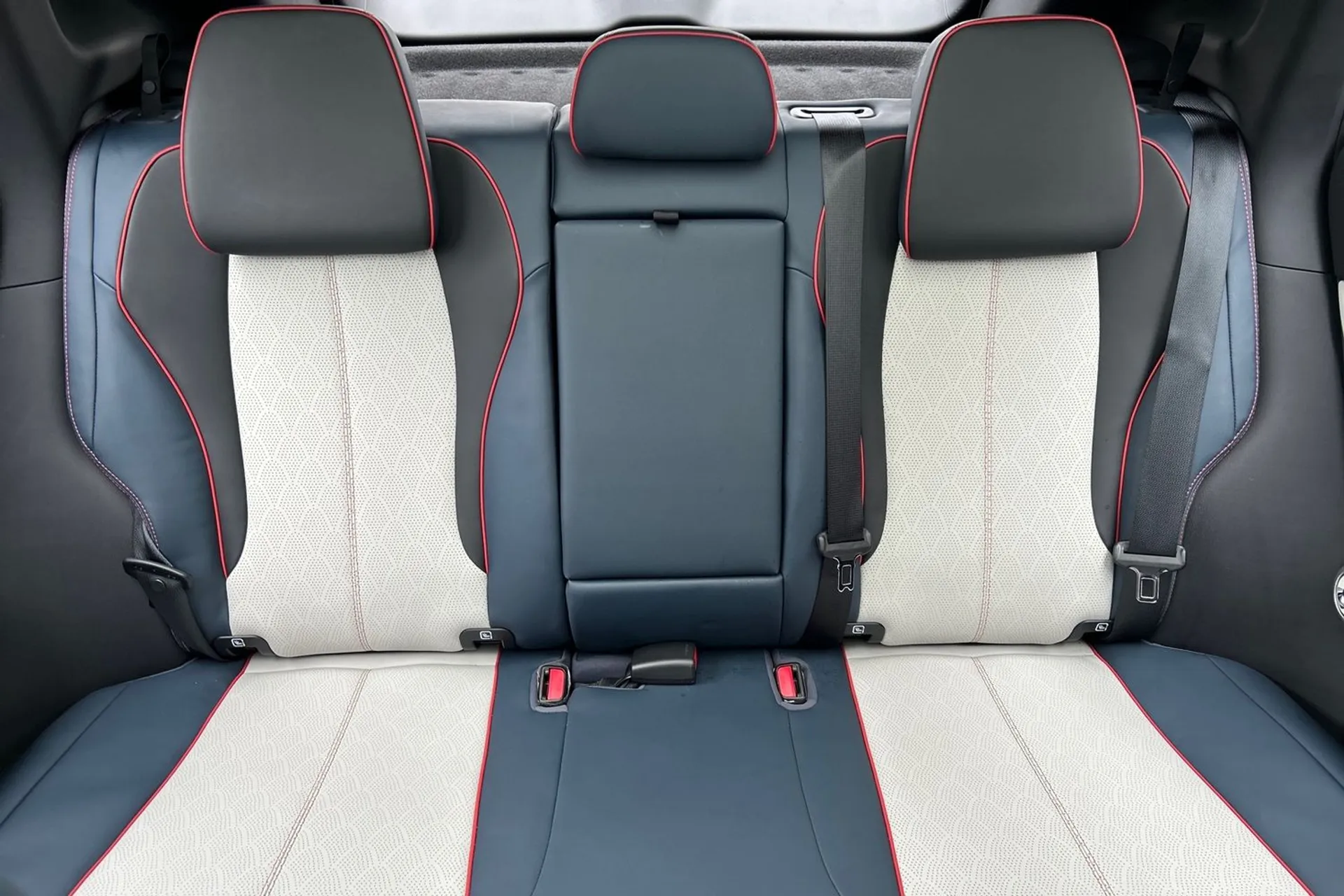 BYD ATTO 3 thumbnail image number 30