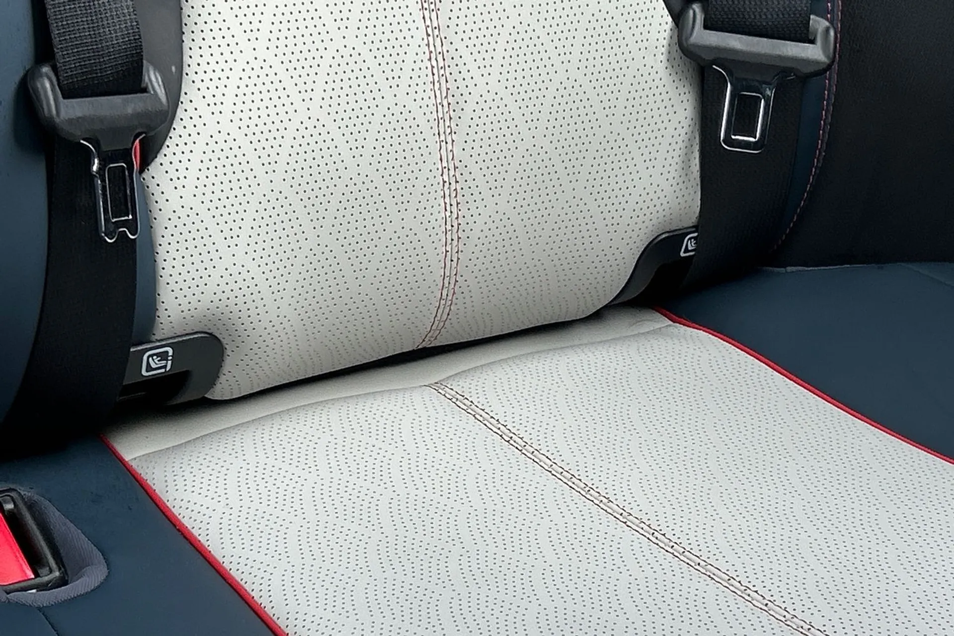 BYD ATTO 3 thumbnail image number 31