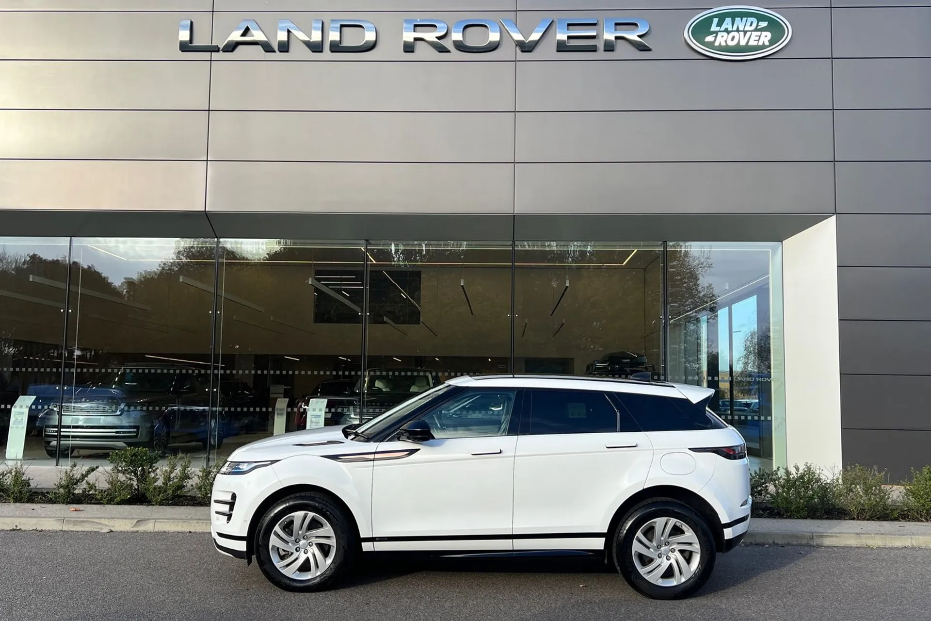 LAND ROVER RANGE ROVER EVOQUE thumbnail image number 7