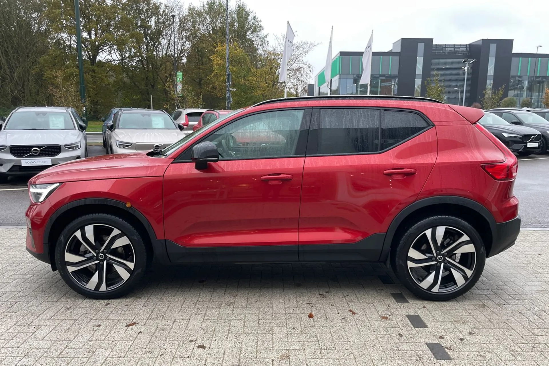 Volvo XC40 thumbnail image number 10