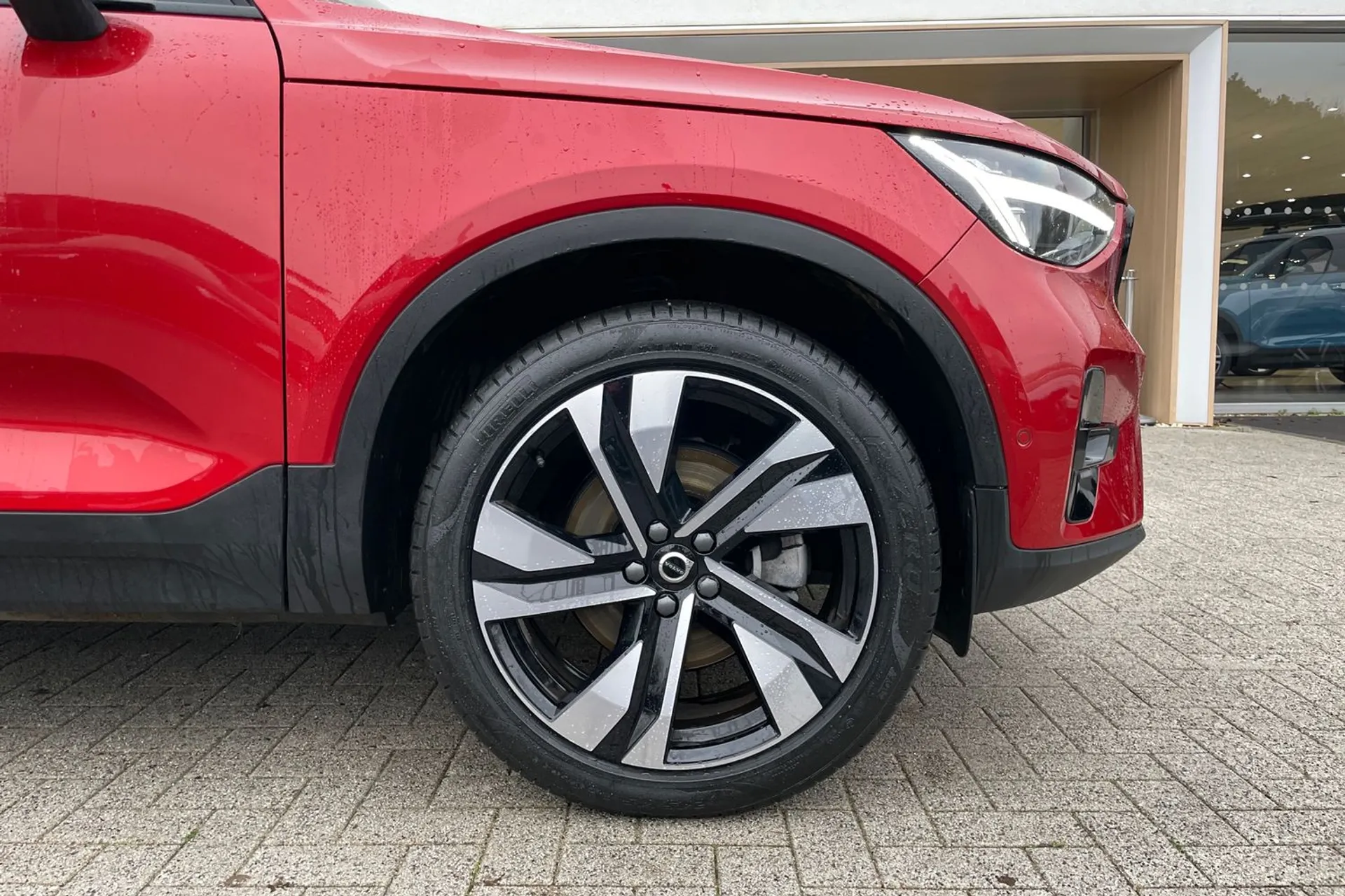 Volvo XC40 thumbnail image number 13