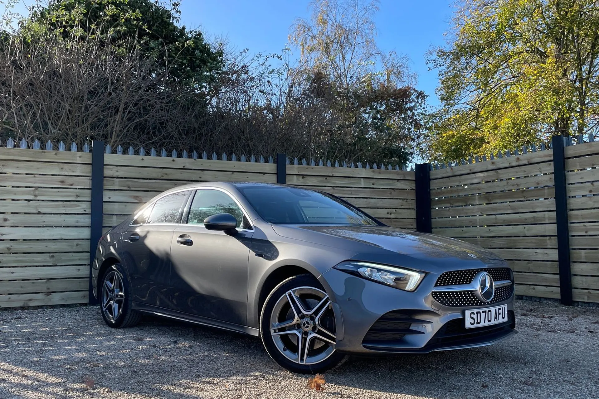 MERCEDES-BENZ A CLASS focused image